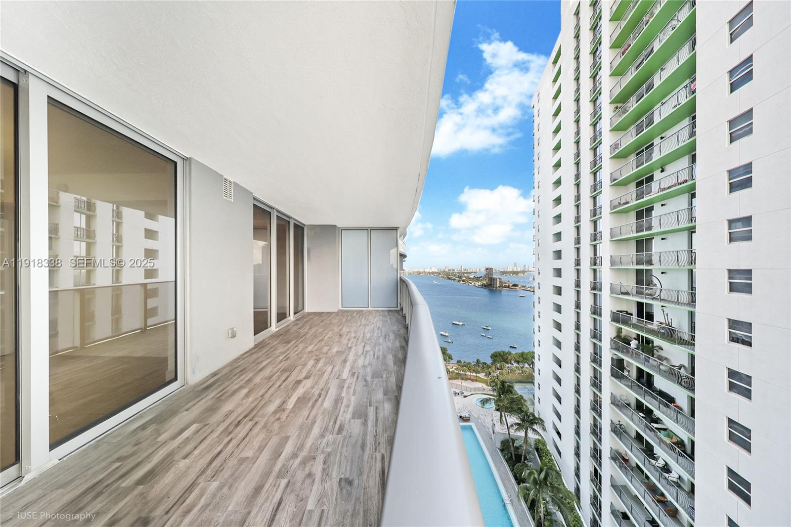 Apartamento para Alugar em Miami, FL