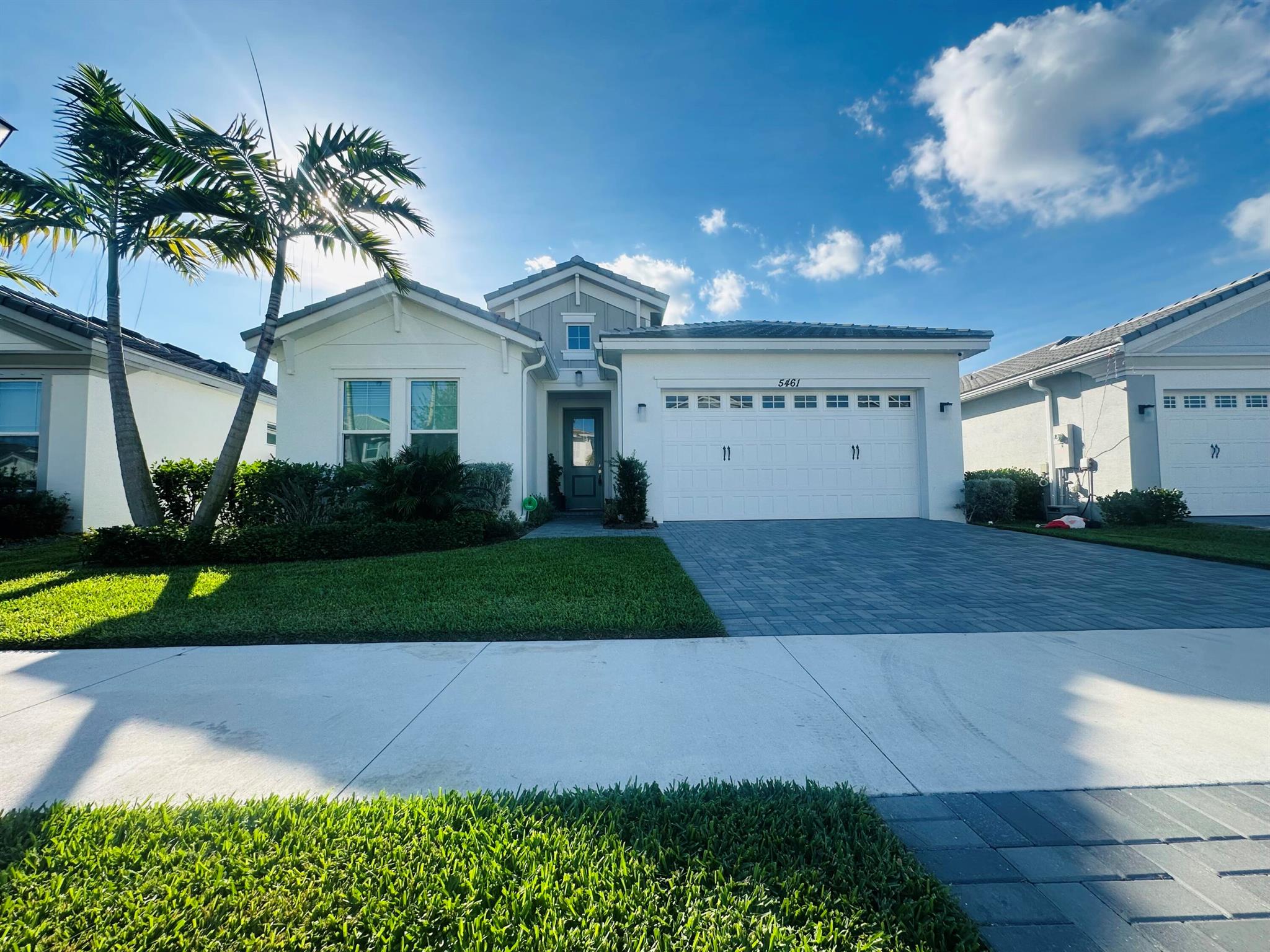 Orchards Of West Lake