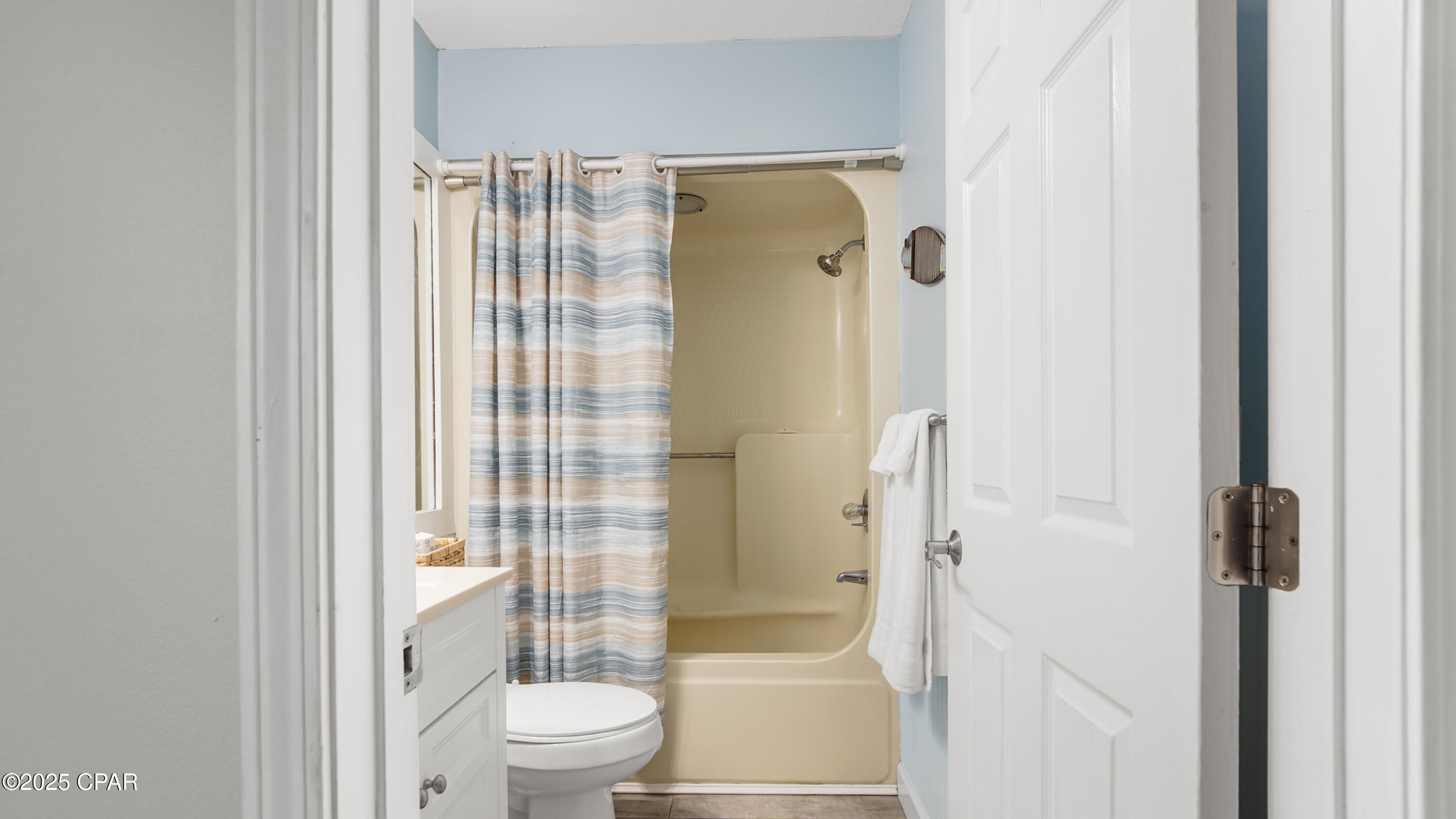 Image 12 For 8730 Thomas Drive 102