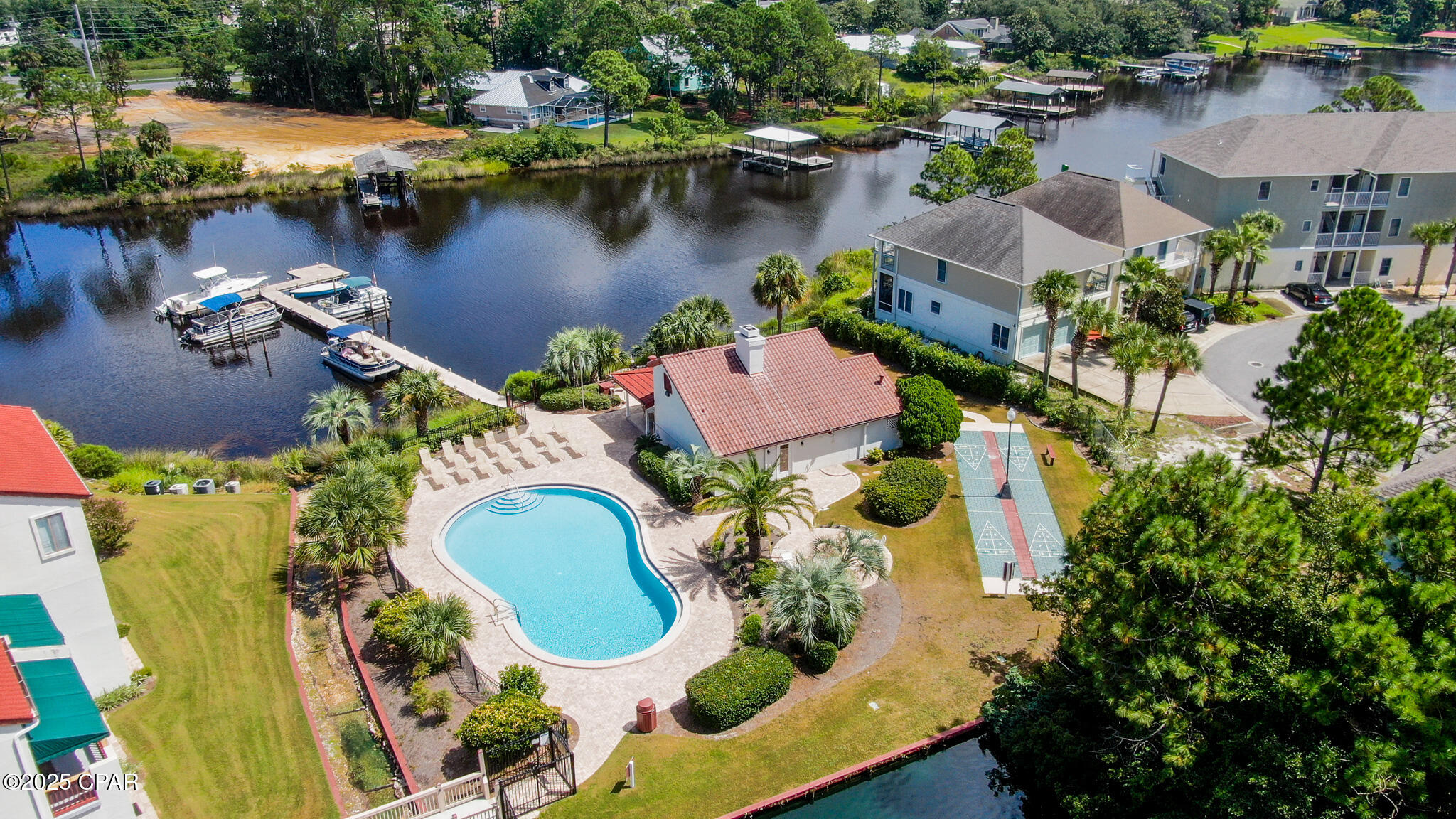 Image 3 For 8730 Thomas Drive 102