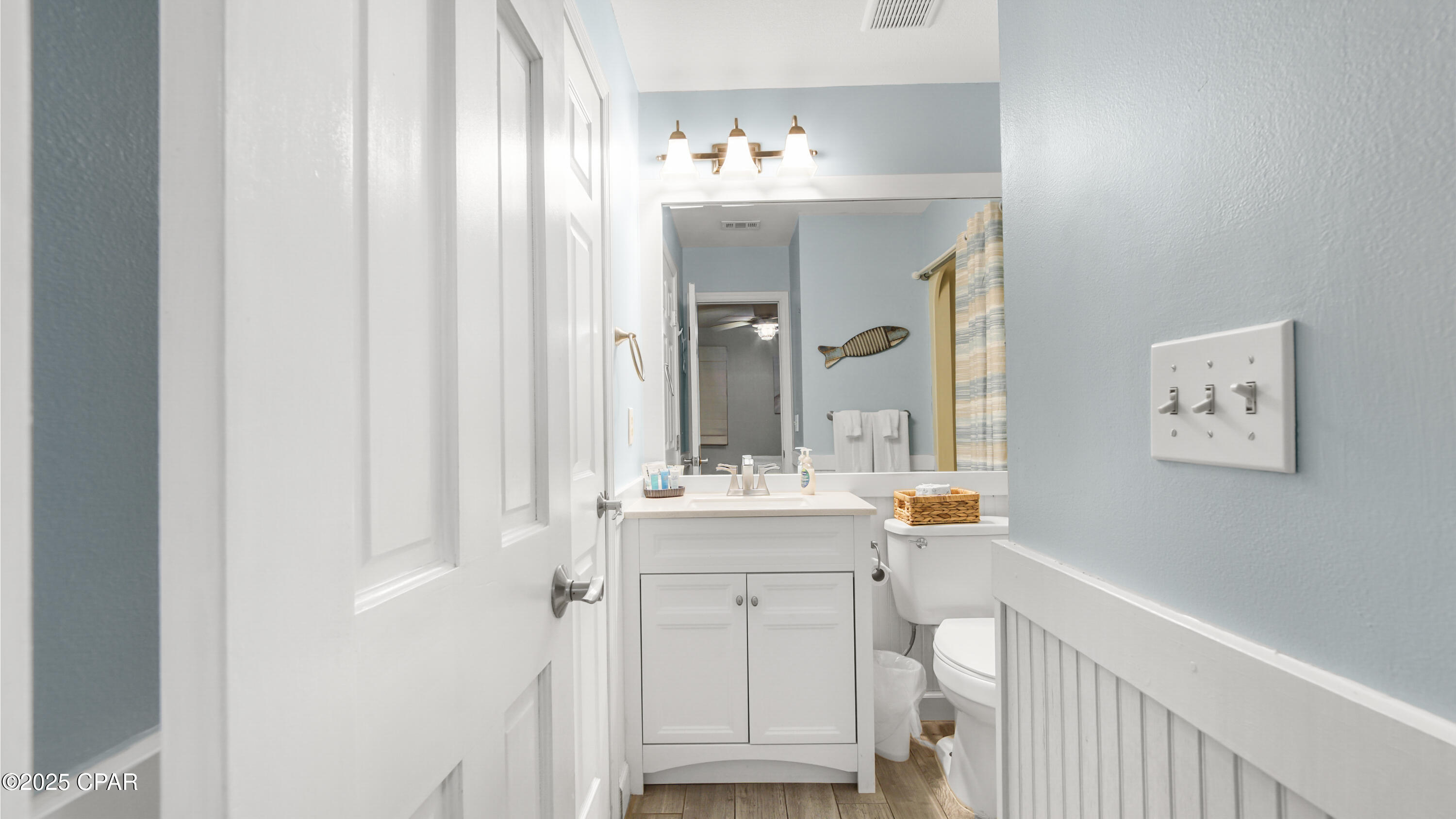 Image 9 For 8730 Thomas Drive 102