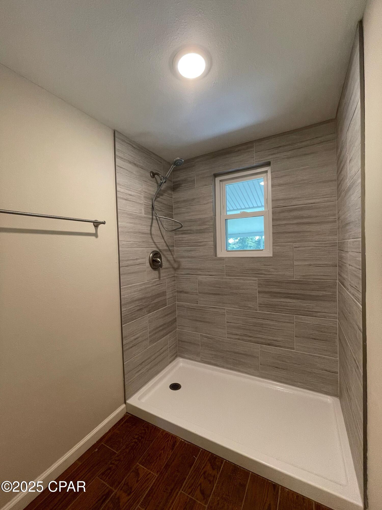 Image 12 For 2636 40th Plaza