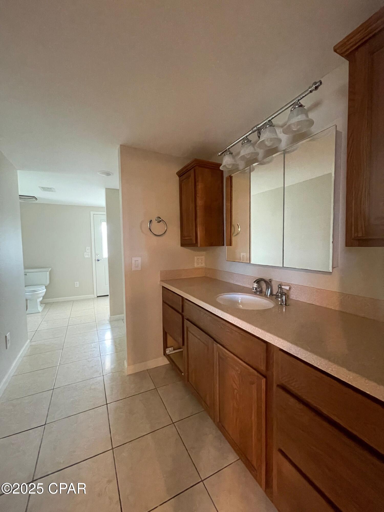 Image 14 For 2636 40th Plaza