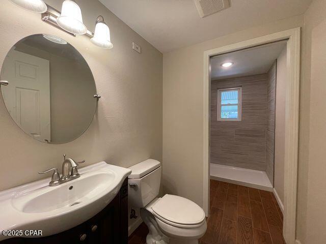 Image 17 For 2636 40th Plaza