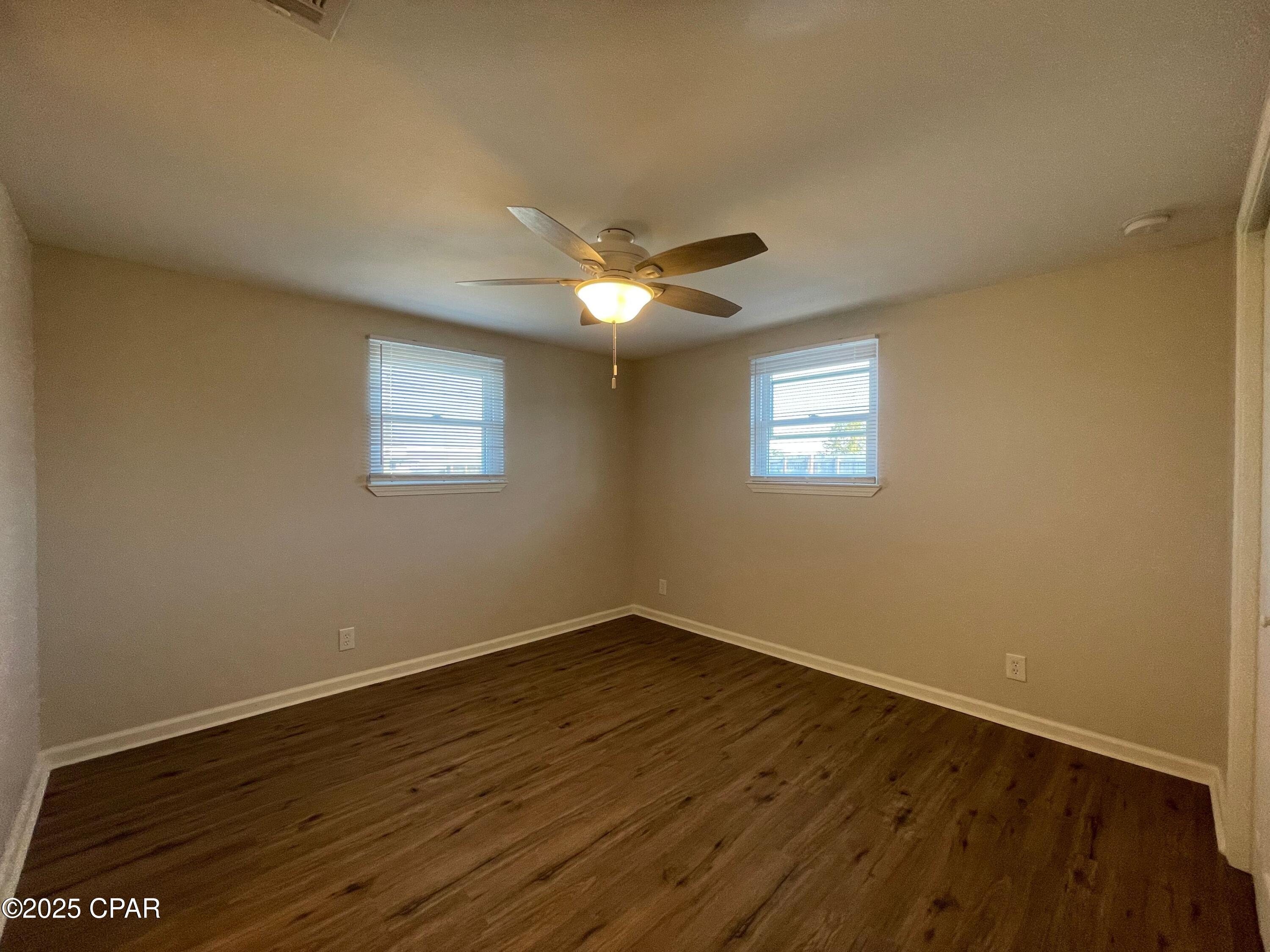 Image 9 For 2636 40th Plaza