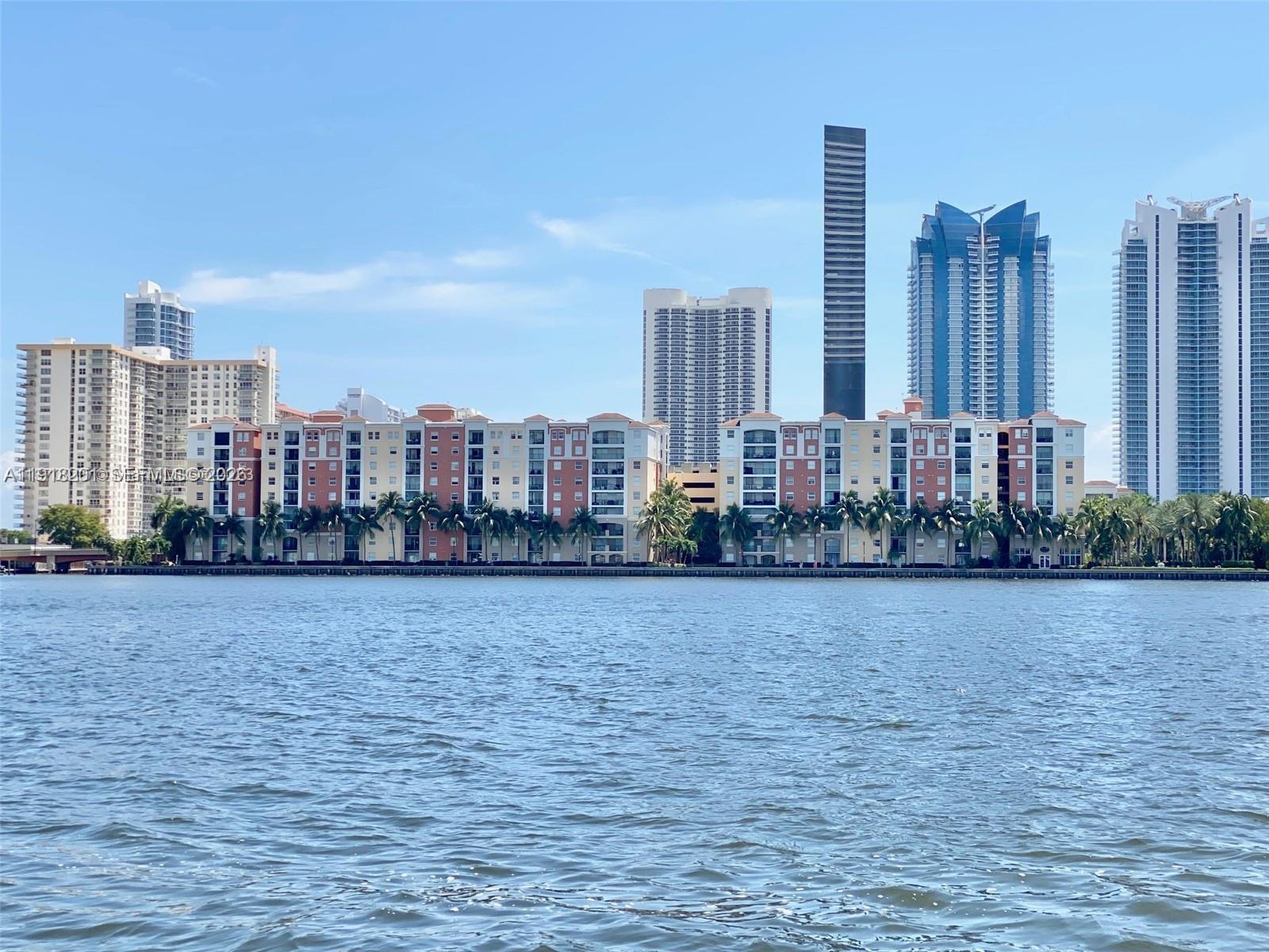 Porto Bellagio Condo