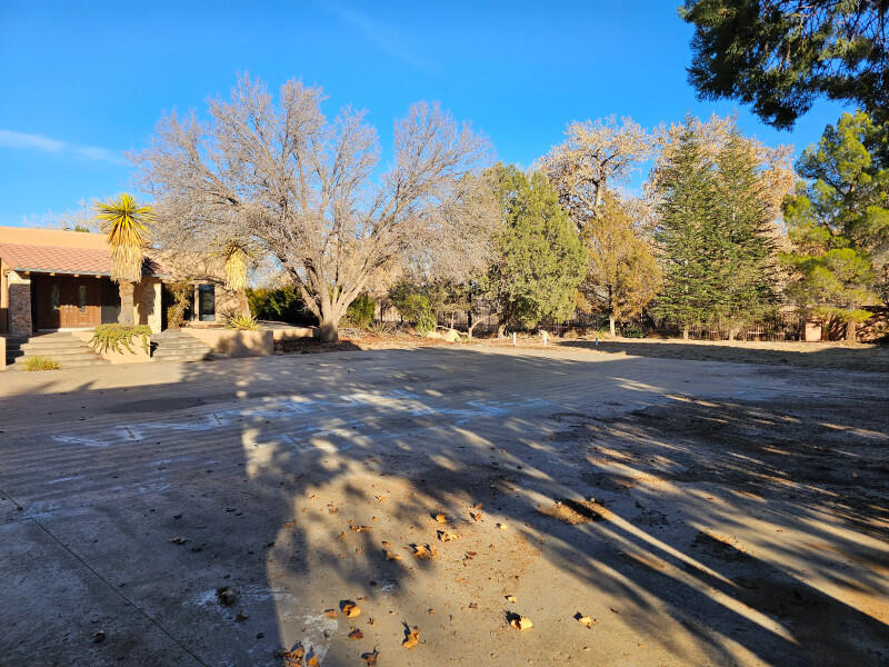 Homes for sale in Corrales, NM | 625 Camino De Corrales Del, Corrales, NM 87048 | MLS# 1095453