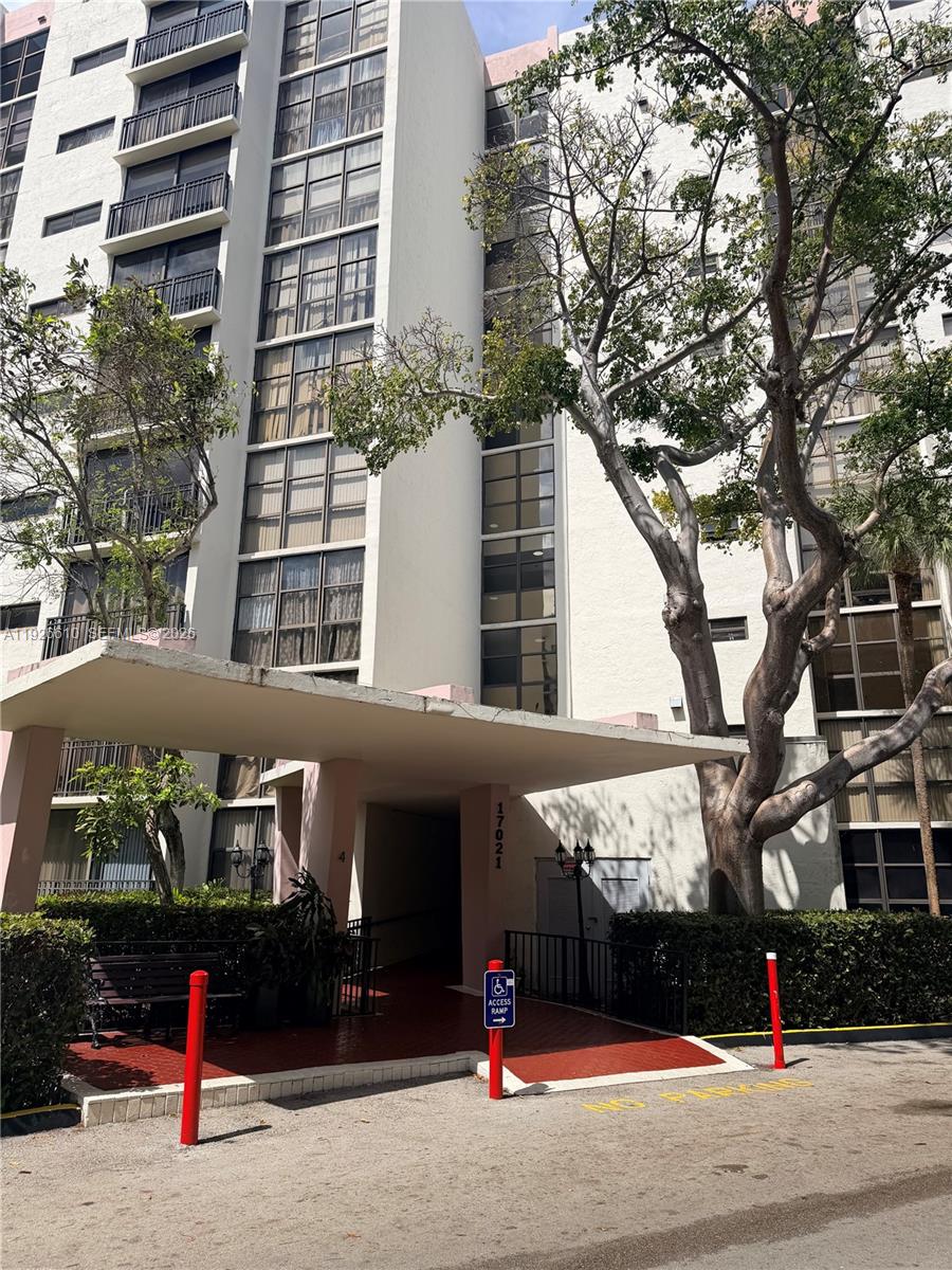 Plaza Of Americas Condo P