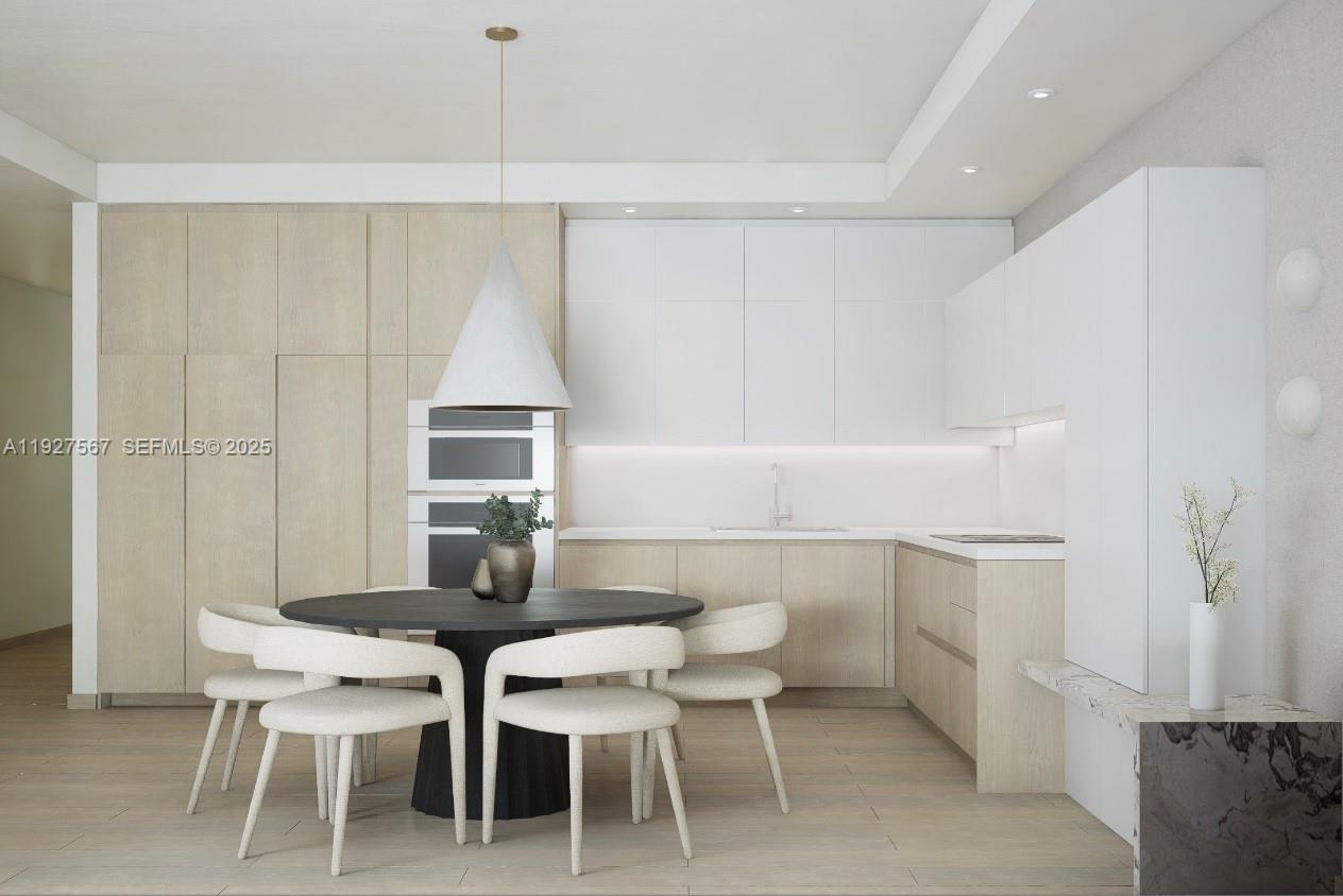 The Emeraldbay @ Key Colo