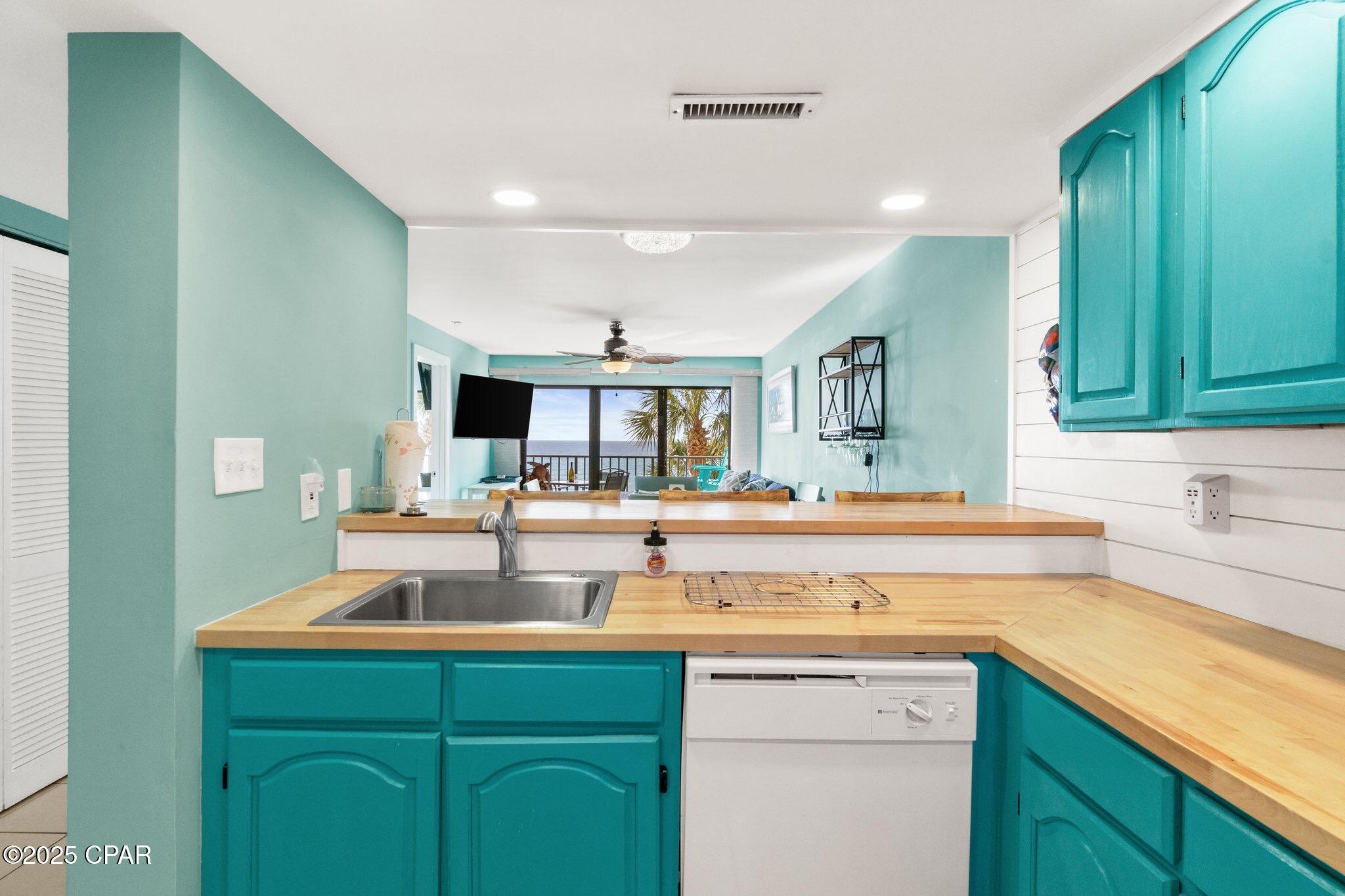 Image 5 For 4715 Thomas Drive 202b