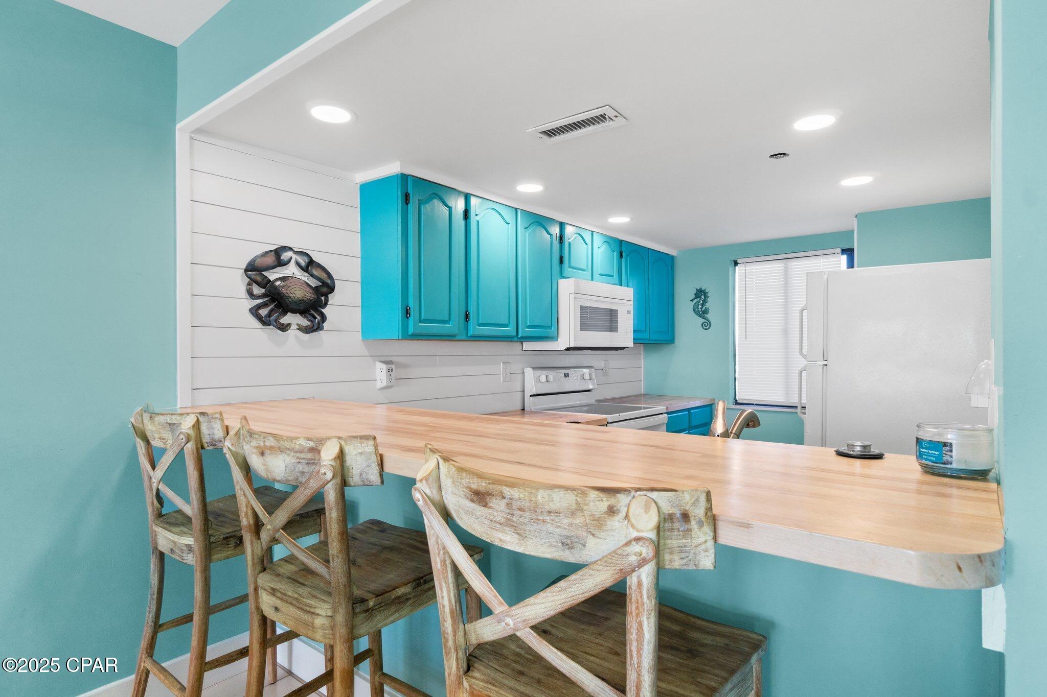 Image 9 For 4715 Thomas Drive 202b