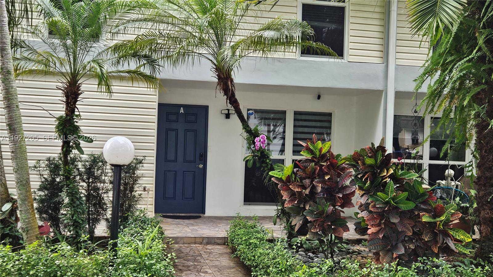 Hollywood Gardens Condomi