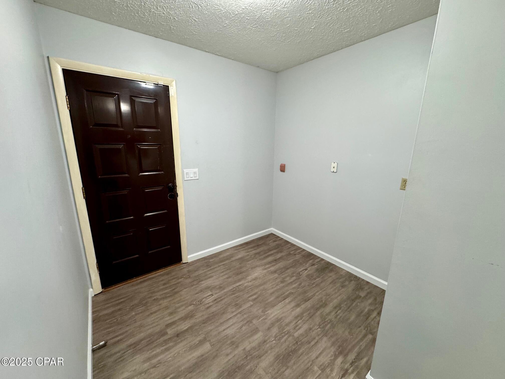 Image 13 For 6210 Imperial Drive