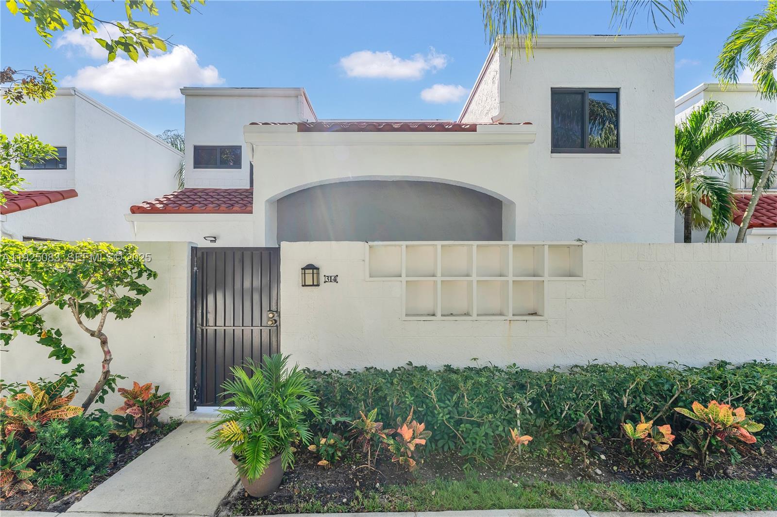 20903 Leeward Ct 314-1