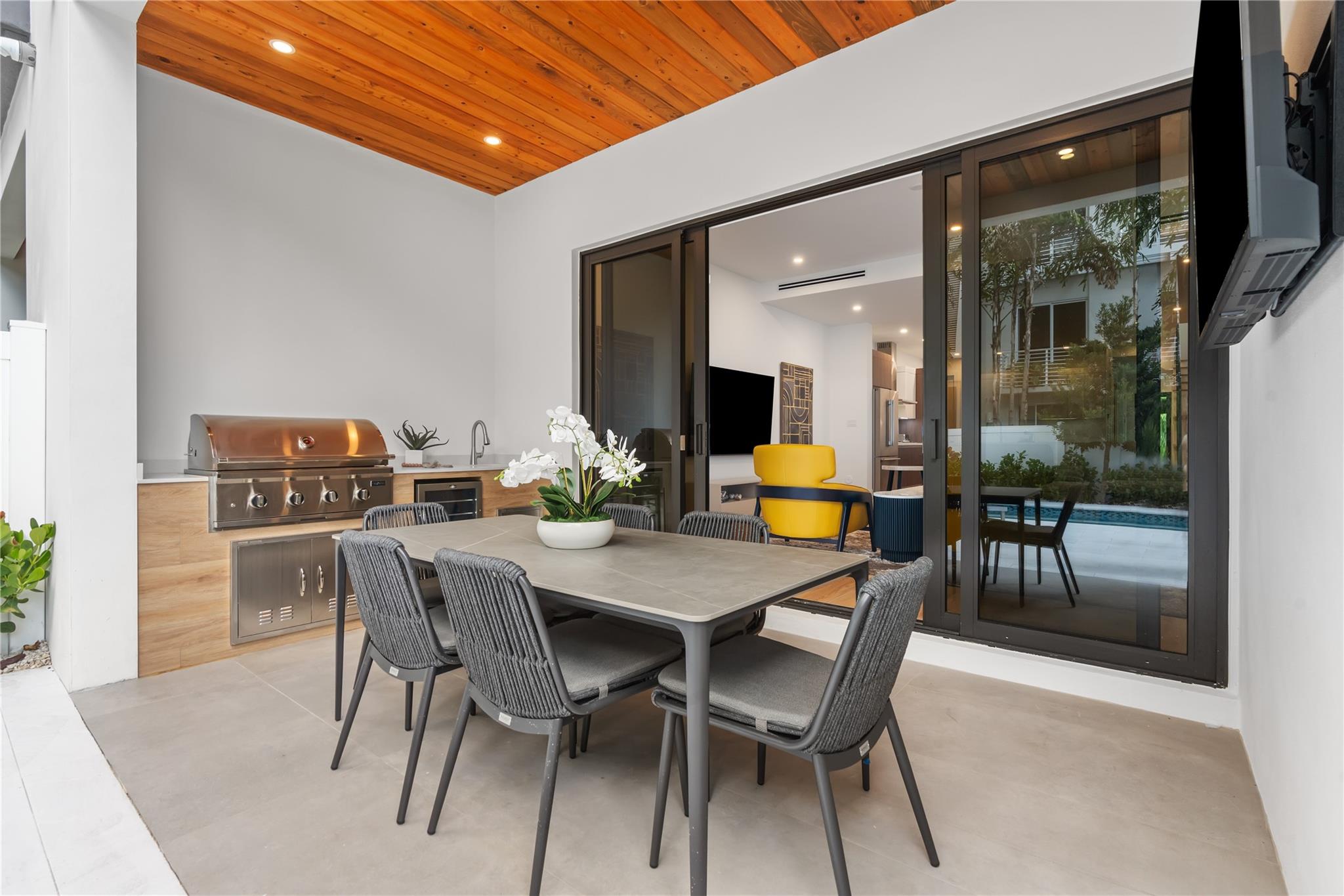 Homes for sale in Fort Lauderdale, FL | 808 Se 12Th Street #808, Fort Lauderdale, FL 33316 | MLS# F10540157