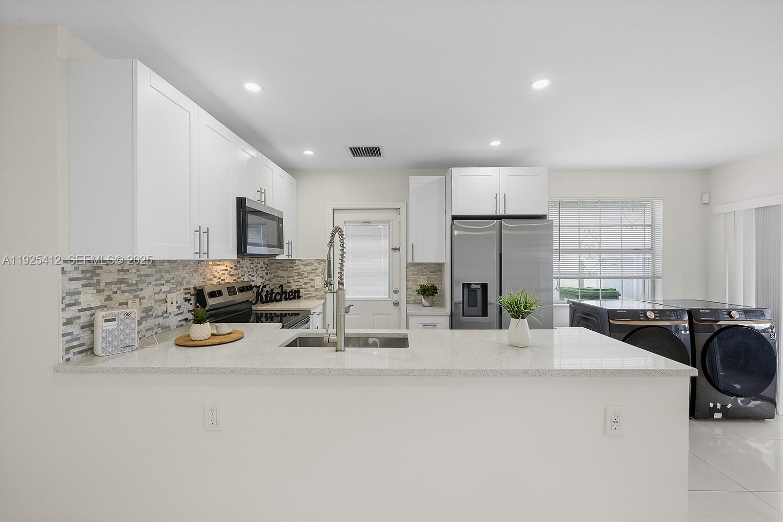 Roosevelt Gardens 2Nd Add