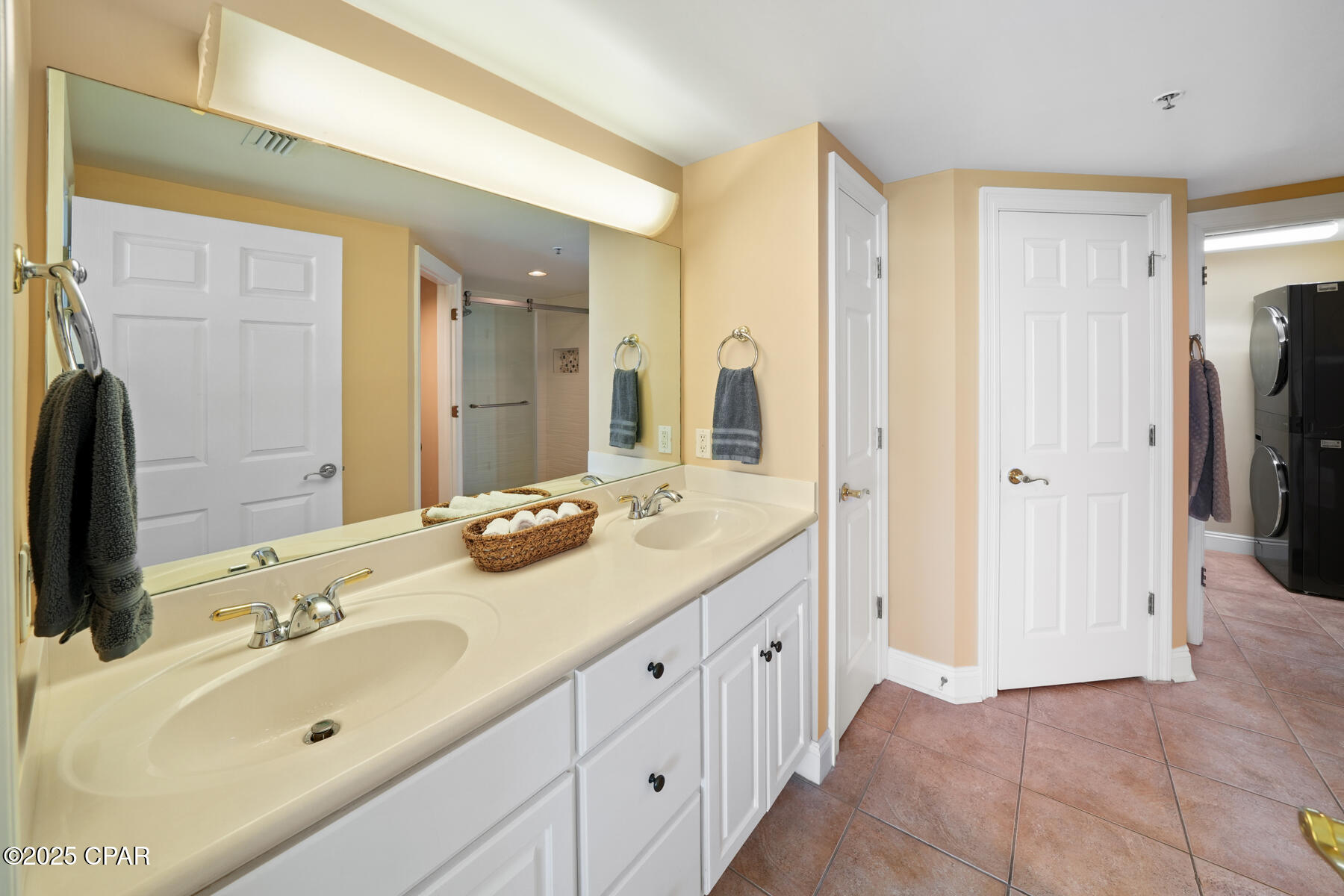 Image 22 For 8715 Surf Drive 703b