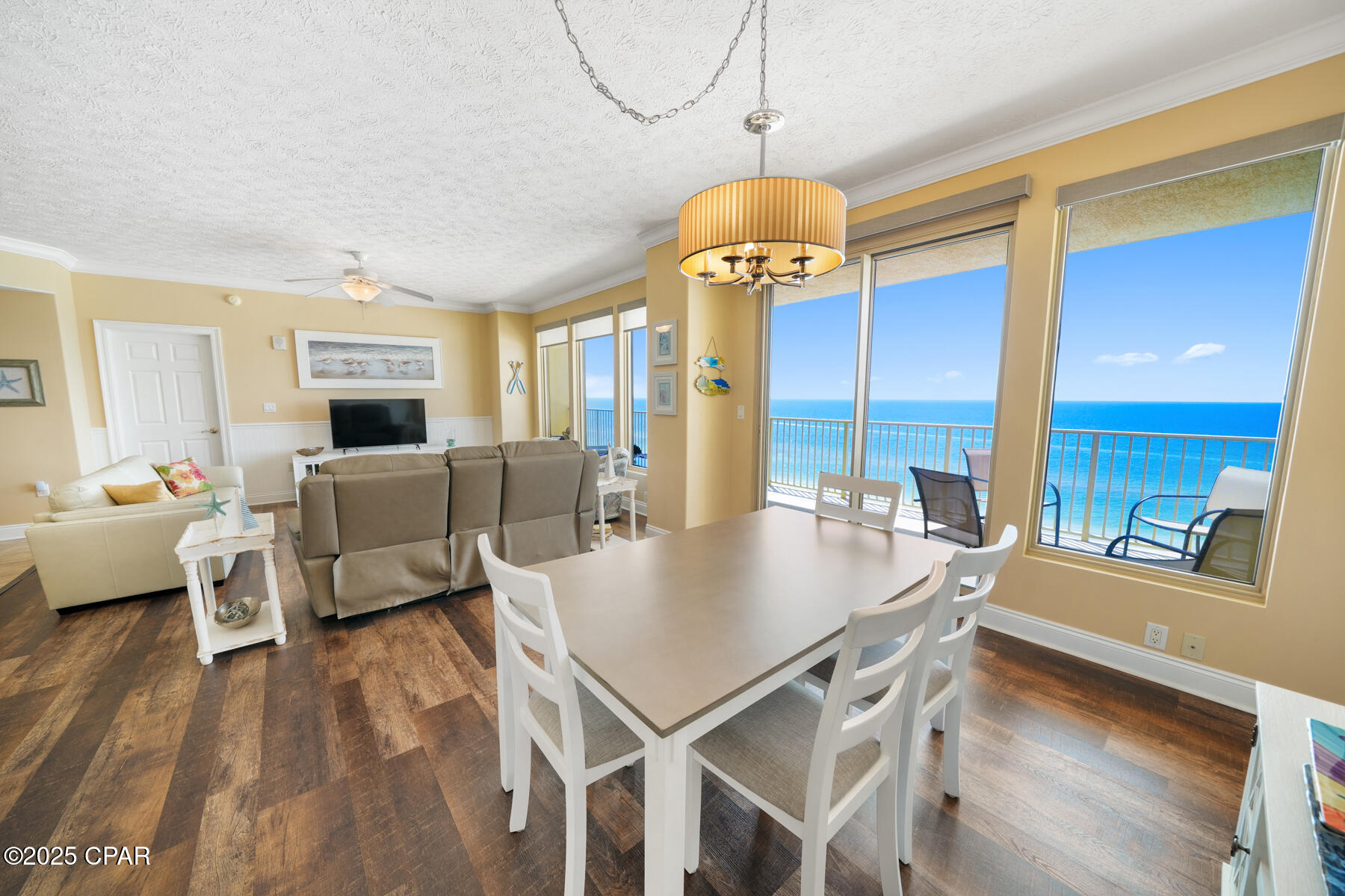 Image 3 For 8715 Surf Drive 703b