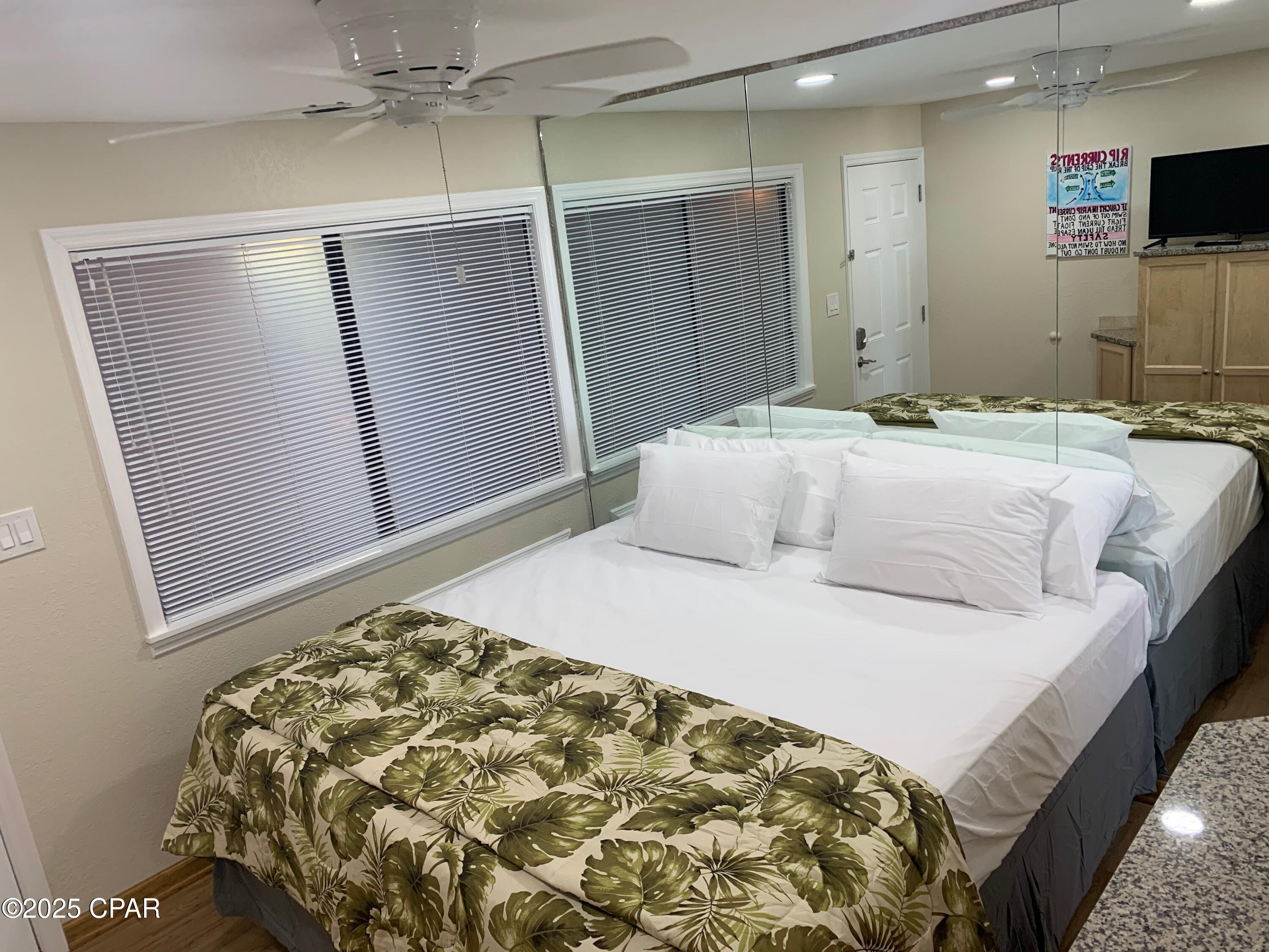 Image 12 For 15617 Front Beach Road 114