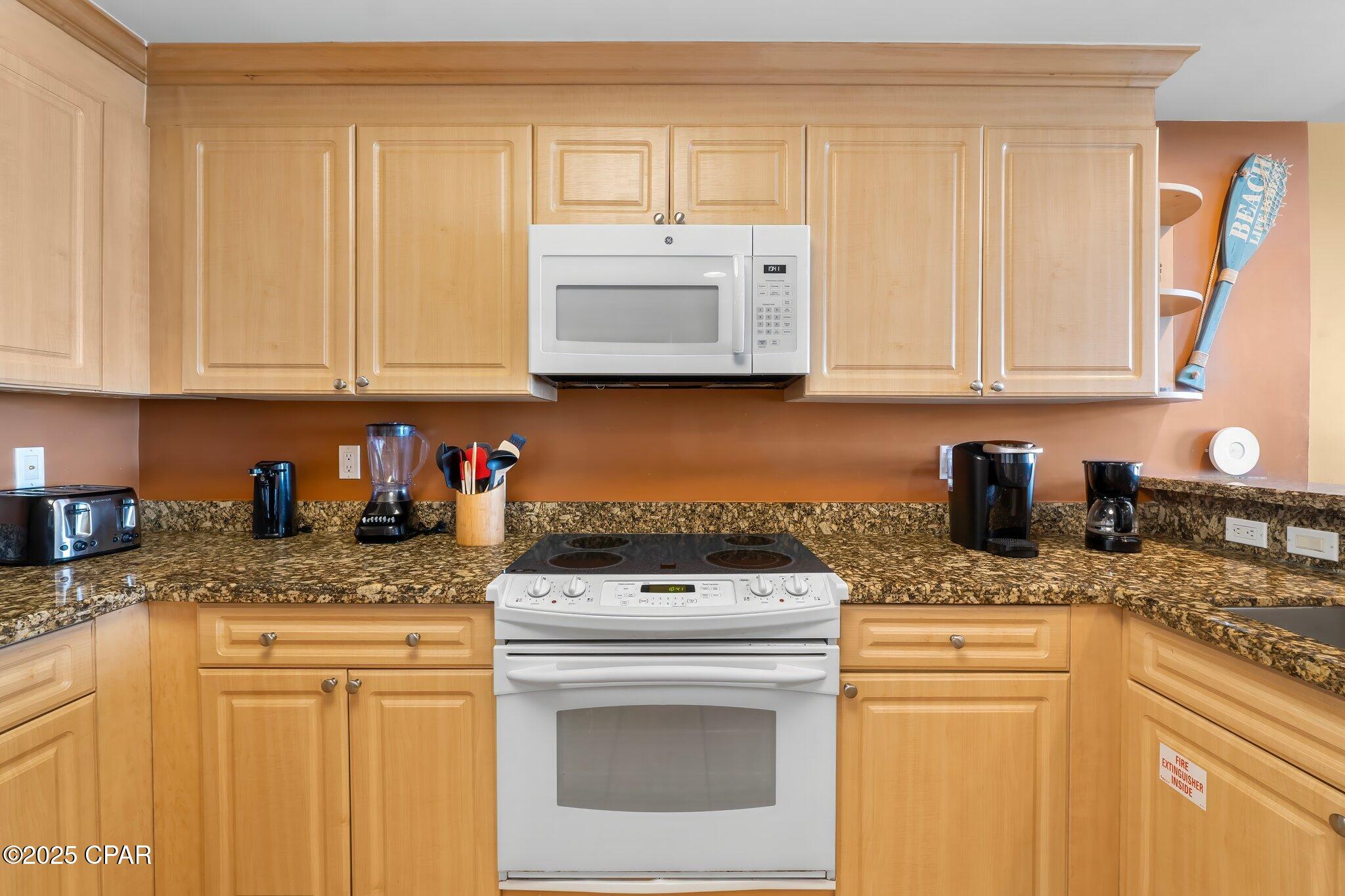 Image 11 For 9450 Thomas Drive 1402c