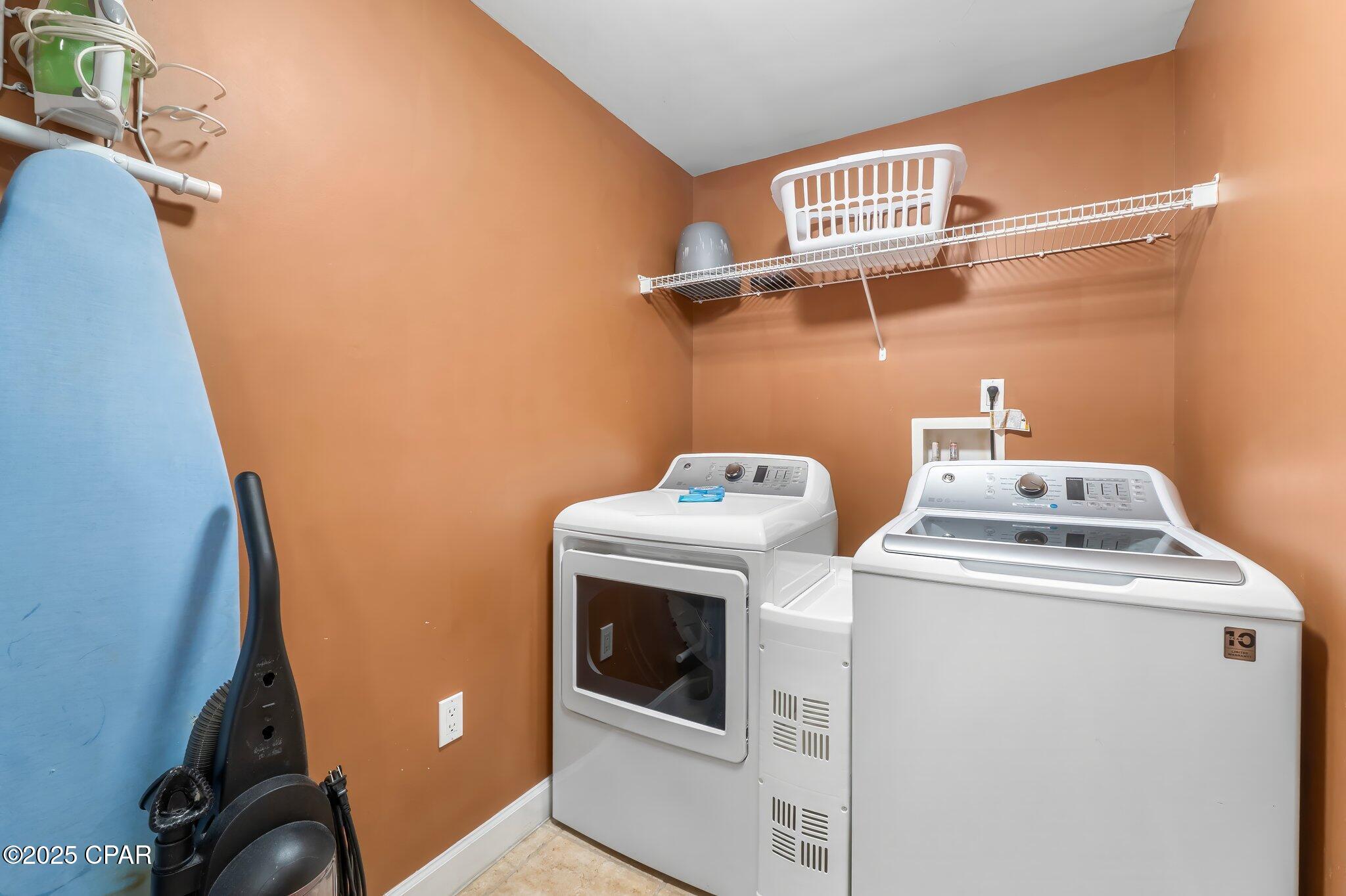 Image 7 For 9450 Thomas Drive 1402c