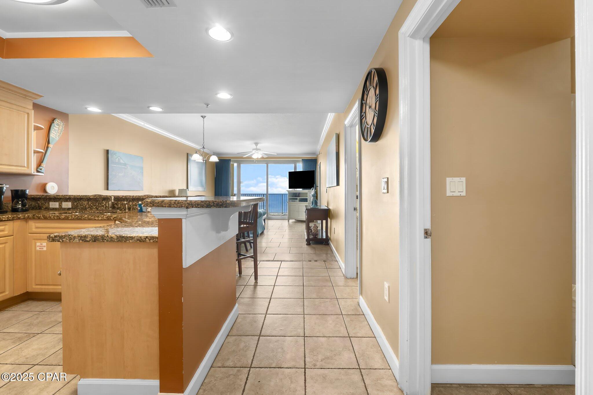 Image 8 For 9450 Thomas Drive 1402c