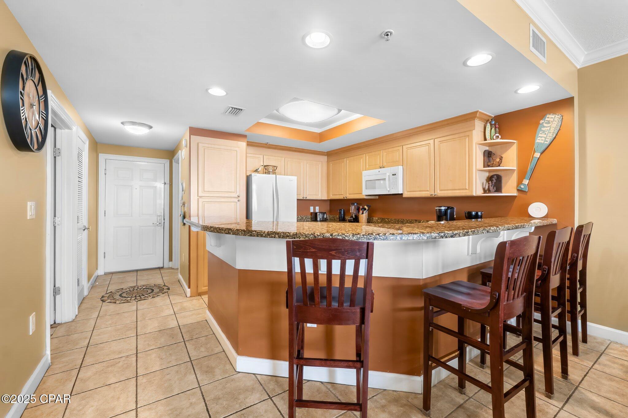 Image 9 For 9450 Thomas Drive 1402c