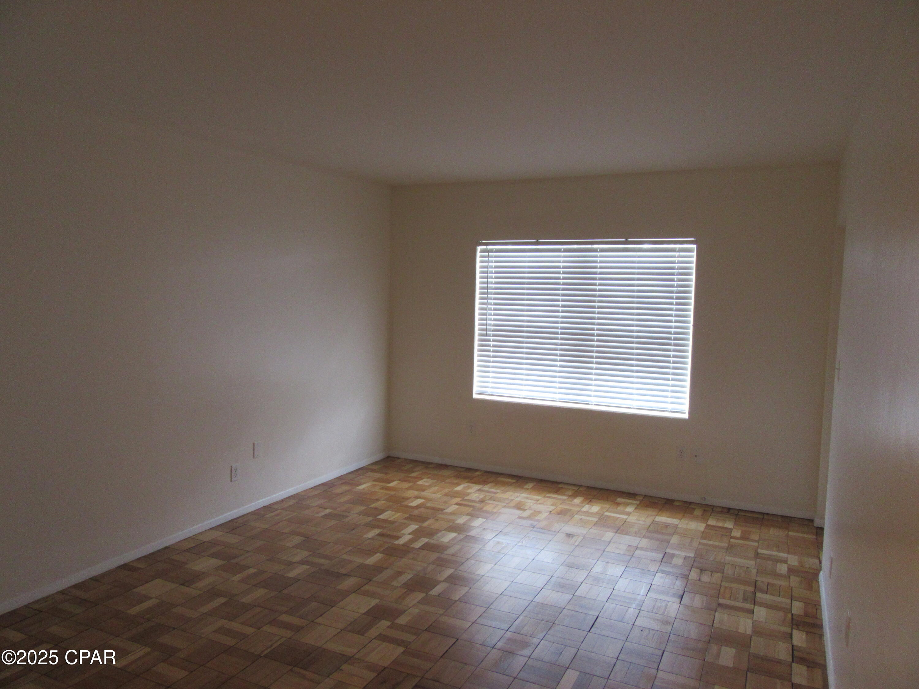 Image 5 For 807 Cherry Street 3