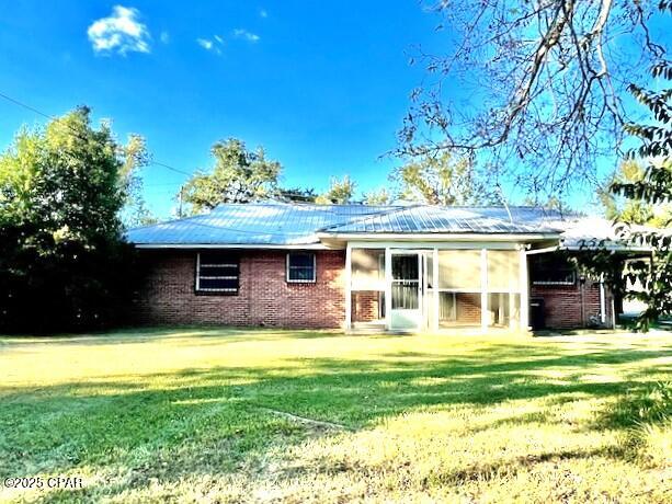 Image 2 For 20823 Elmore Avenue