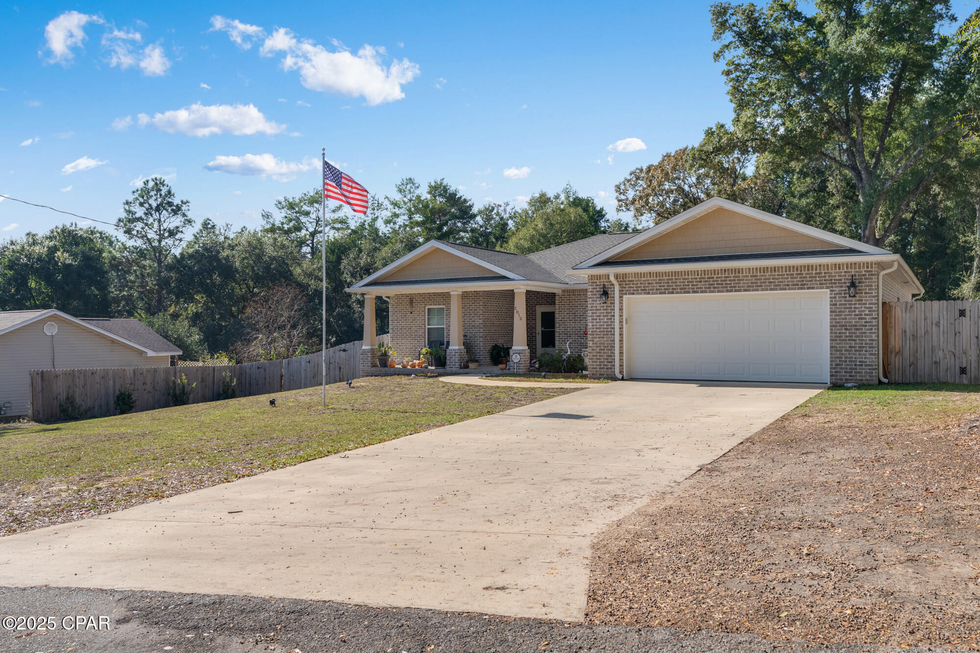 Image 2 For 2012 Pearl Street