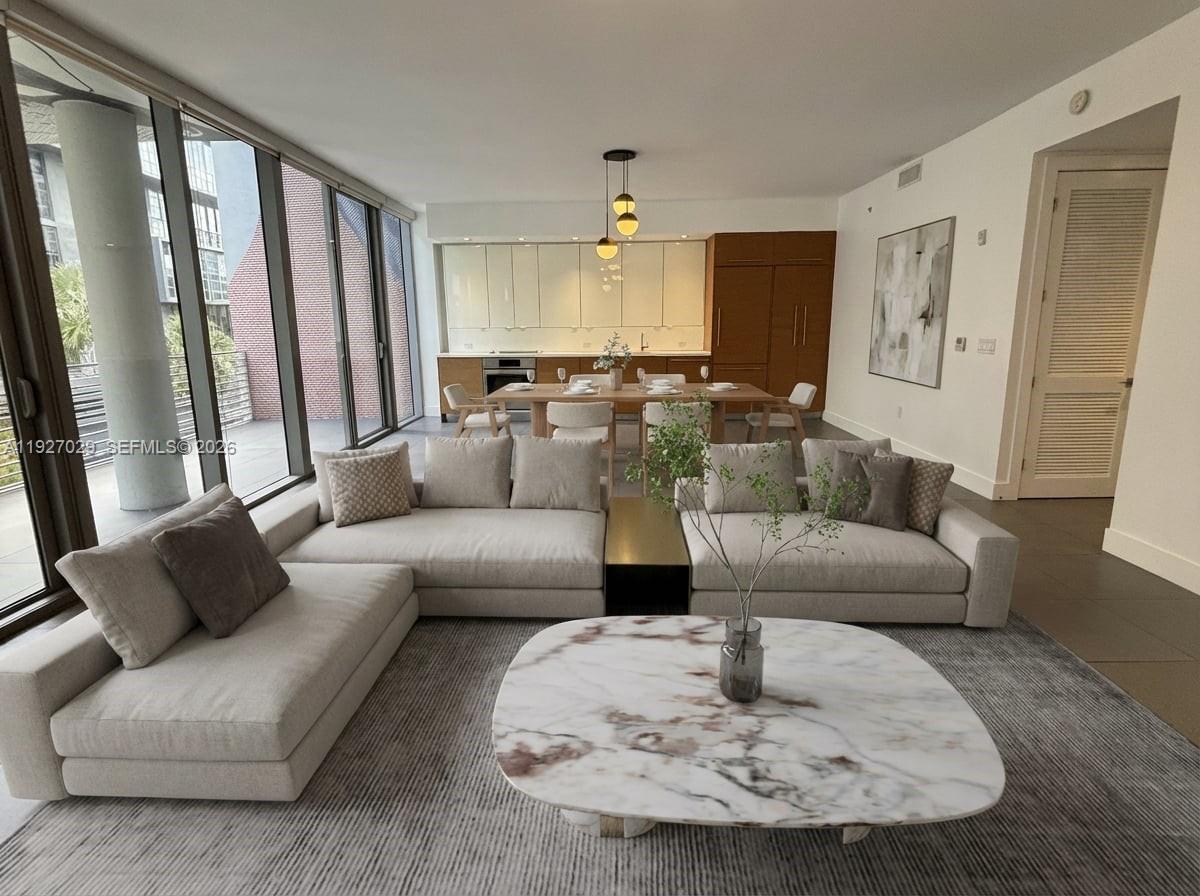 250 24th St Unit 3 C, Miami, Florida 33127