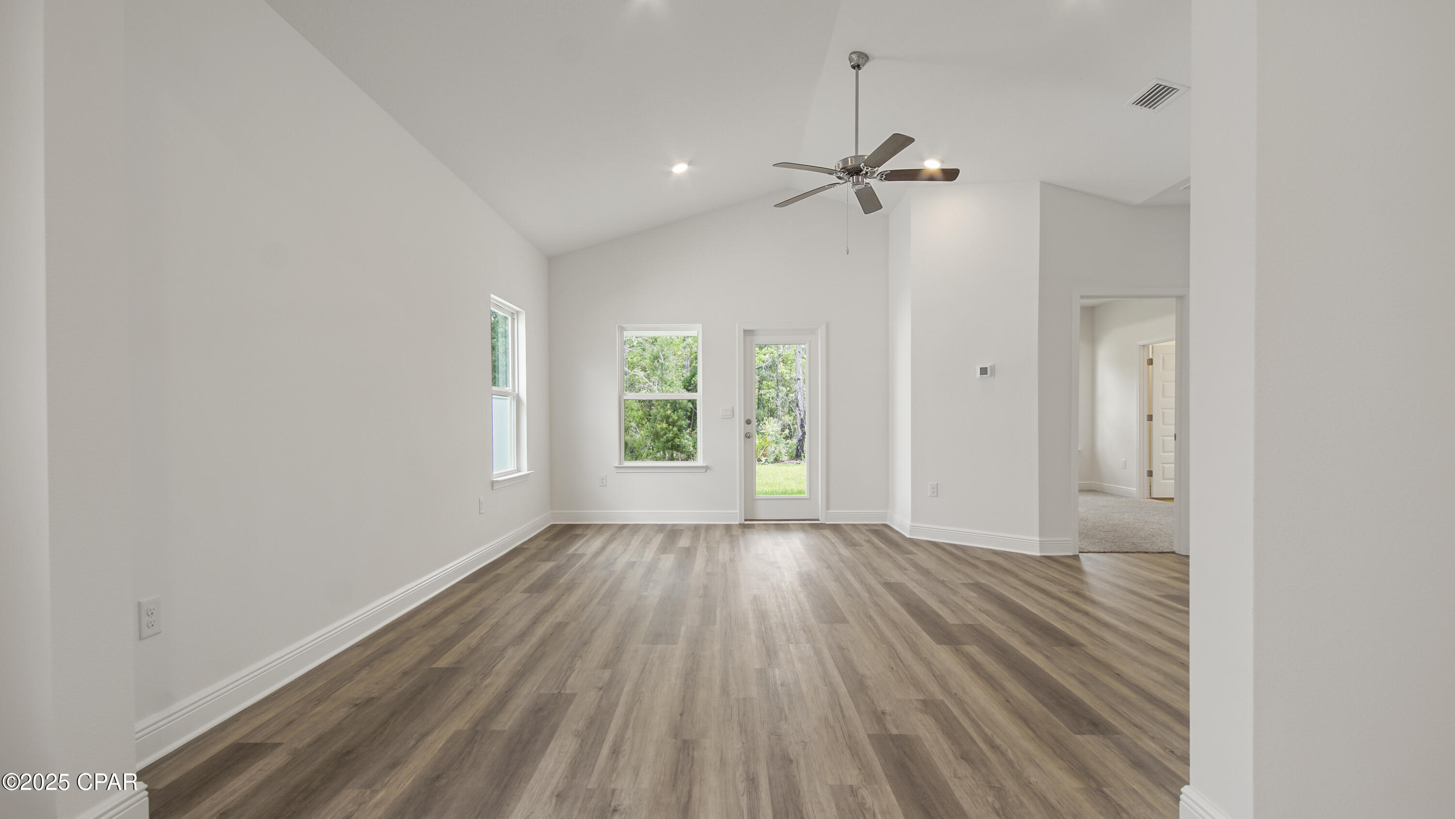 Image 11 For 433 Wolcott Way