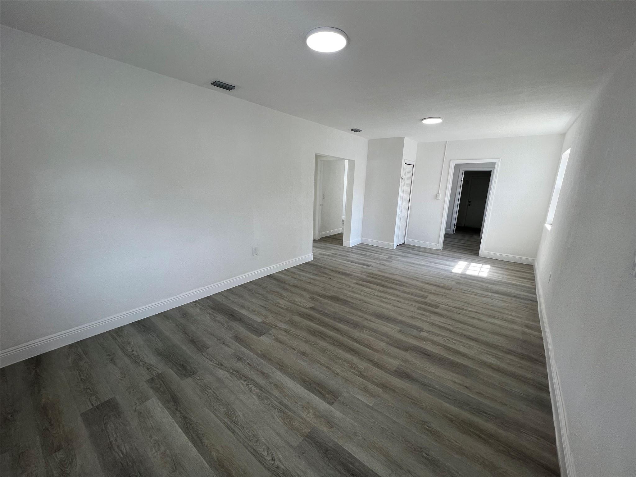 Sunland Park Sec 2 25-37