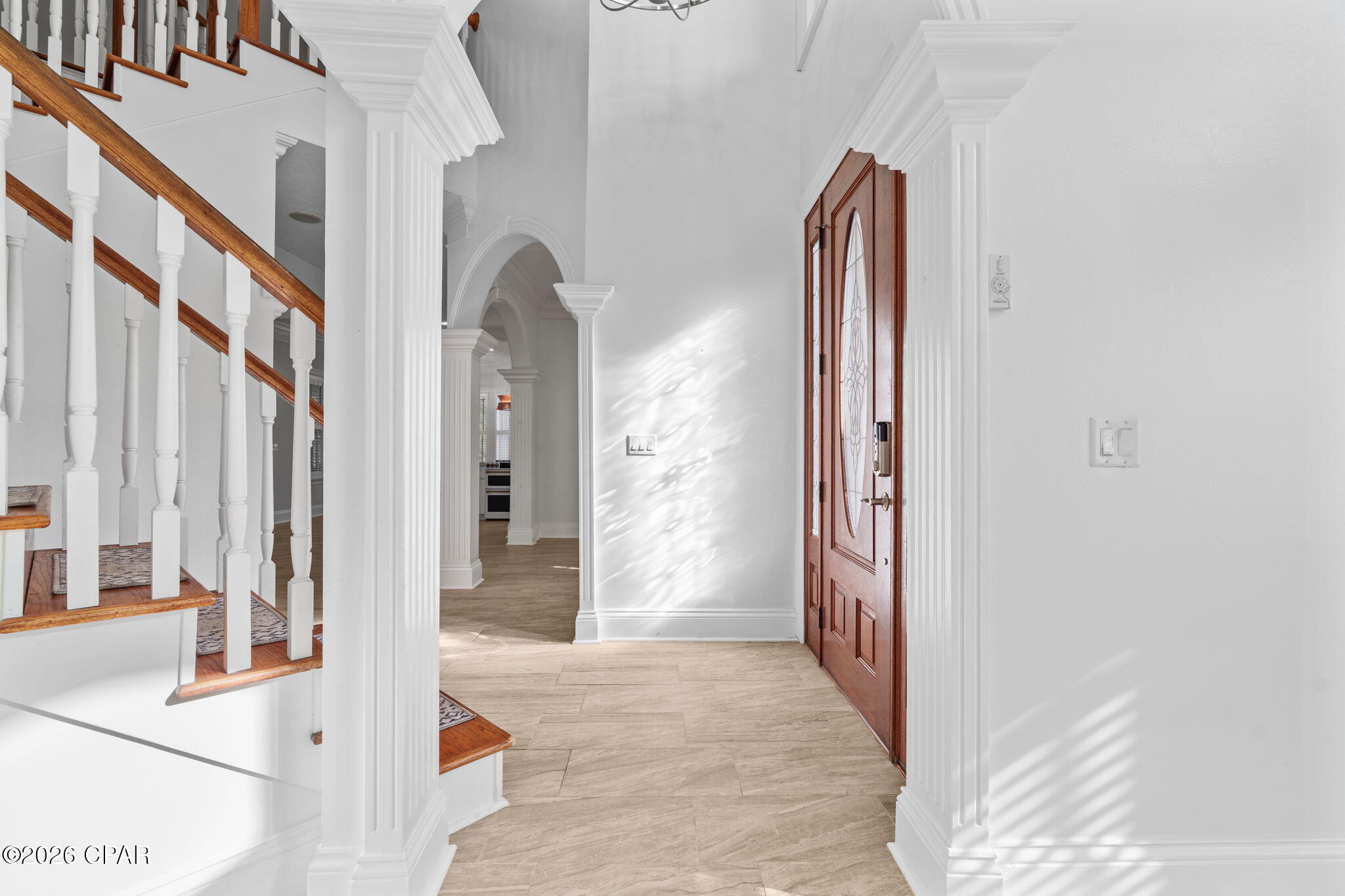 Listing photo id 11 for 4409 Deer Point Cove Lane