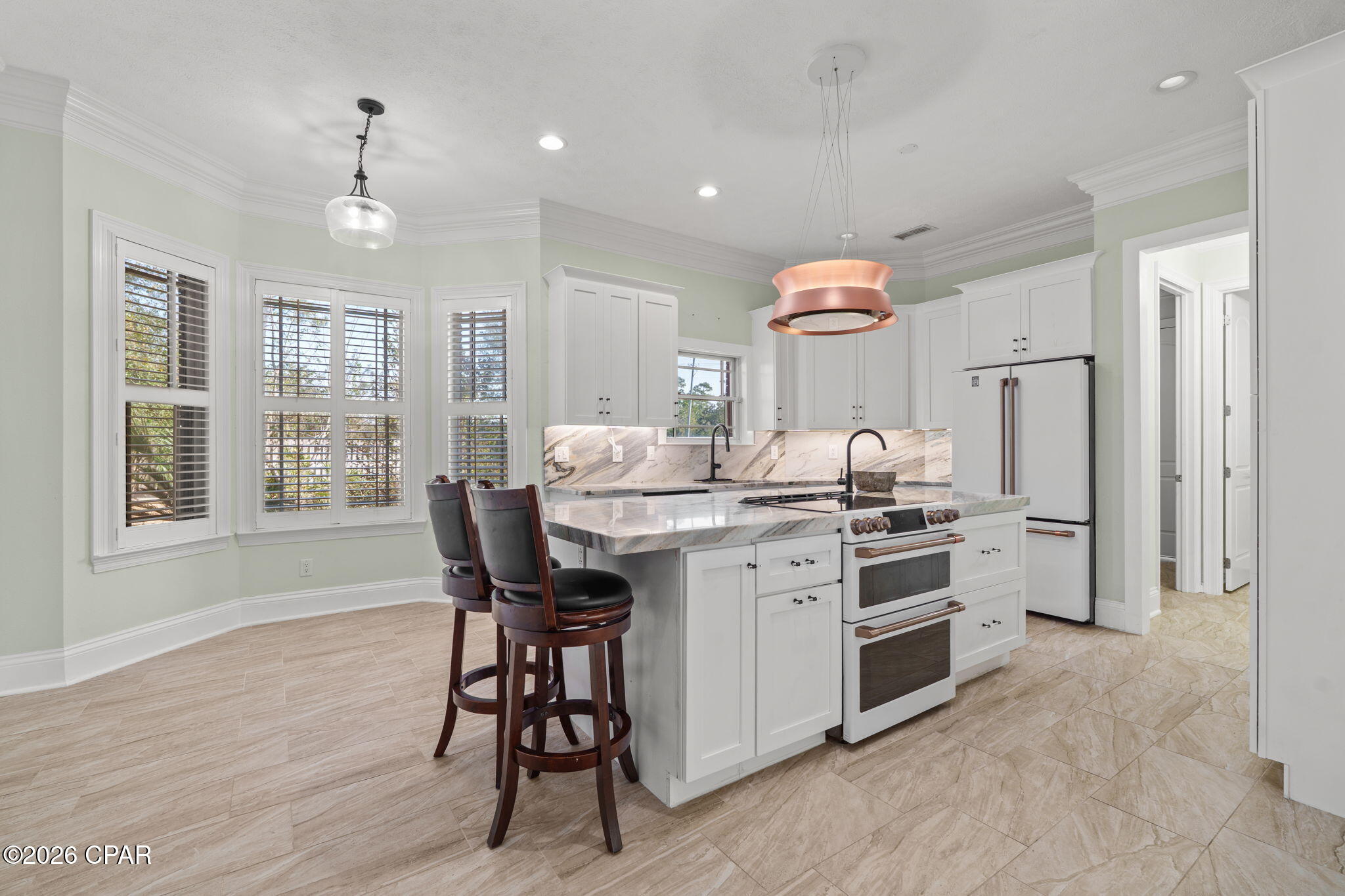 Listing photo id 23 for 4409 Deer Point Cove Lane