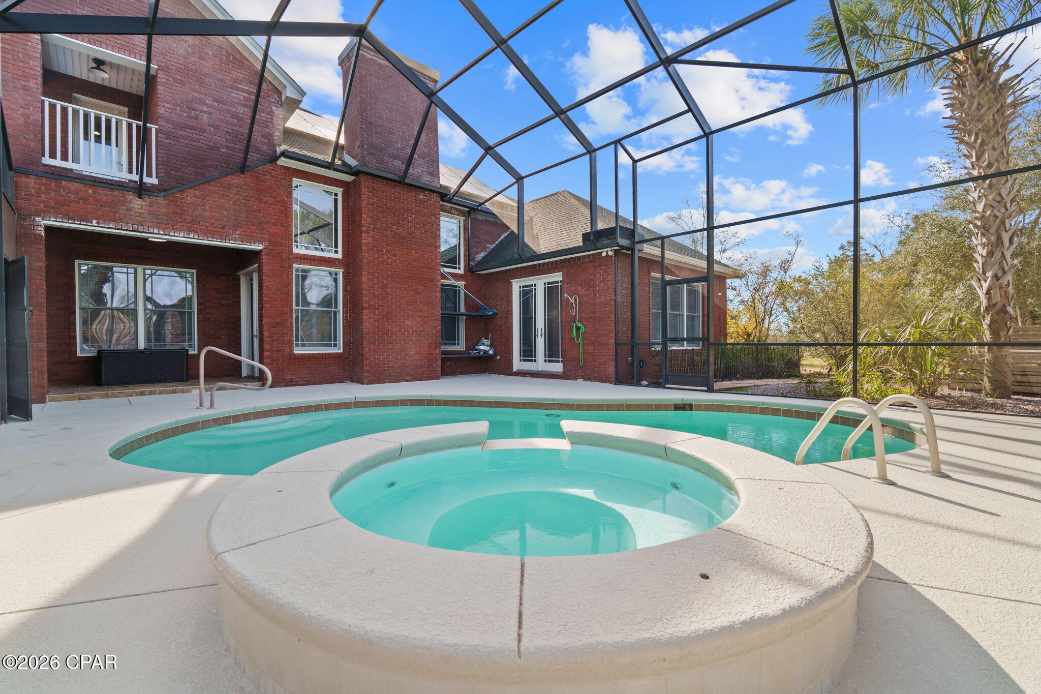 Listing photo id 72 for 4409 Deer Point Cove Lane