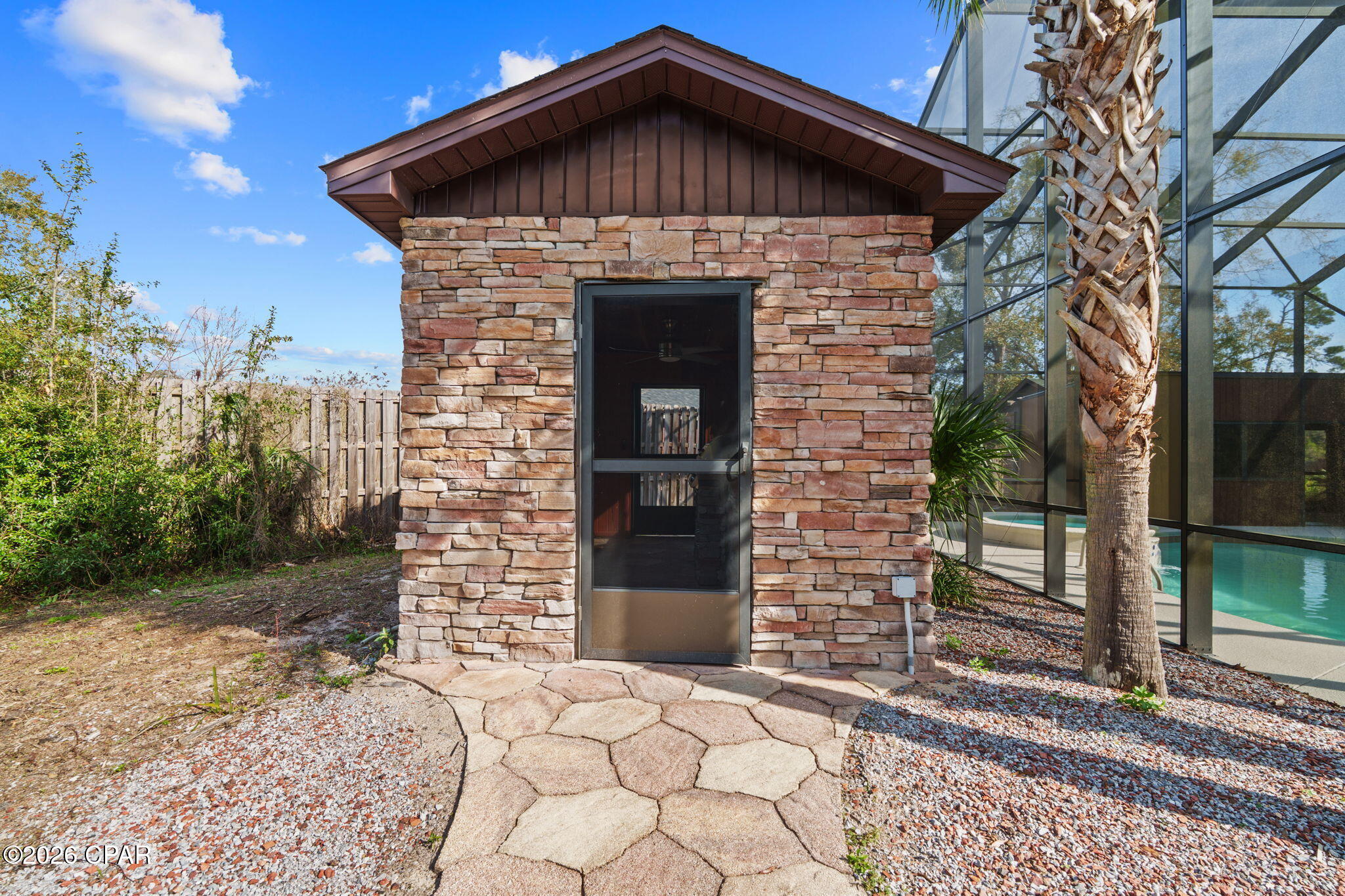 Listing photo id 75 for 4409 Deer Point Cove Lane