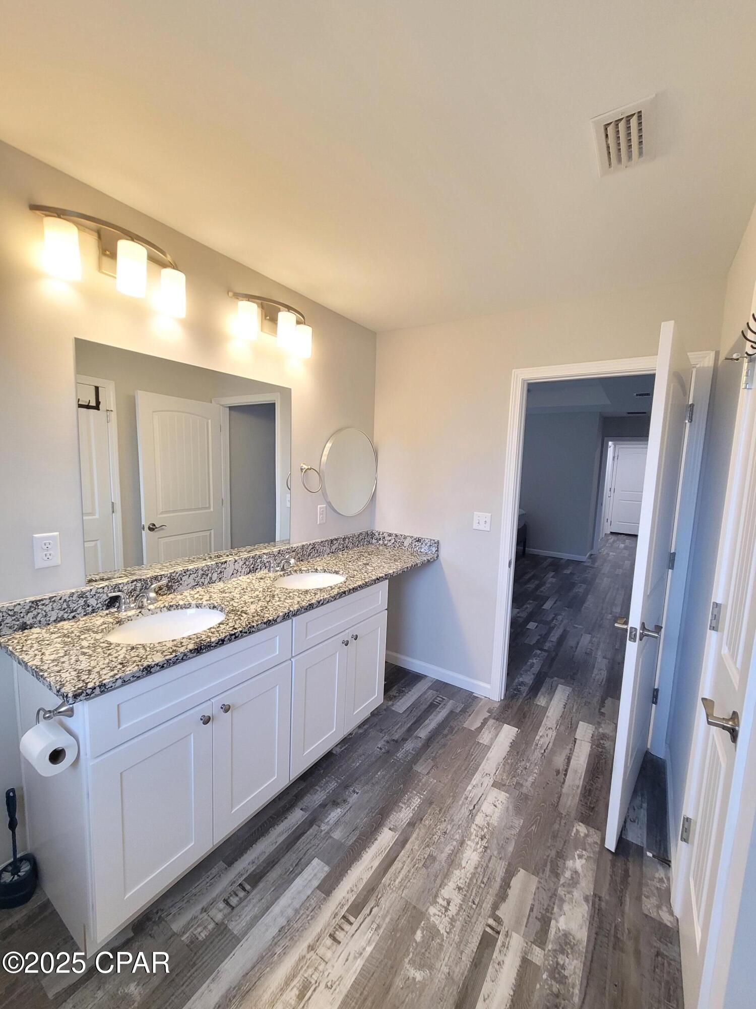 Image 27 For 1220 Mississippi Avenue