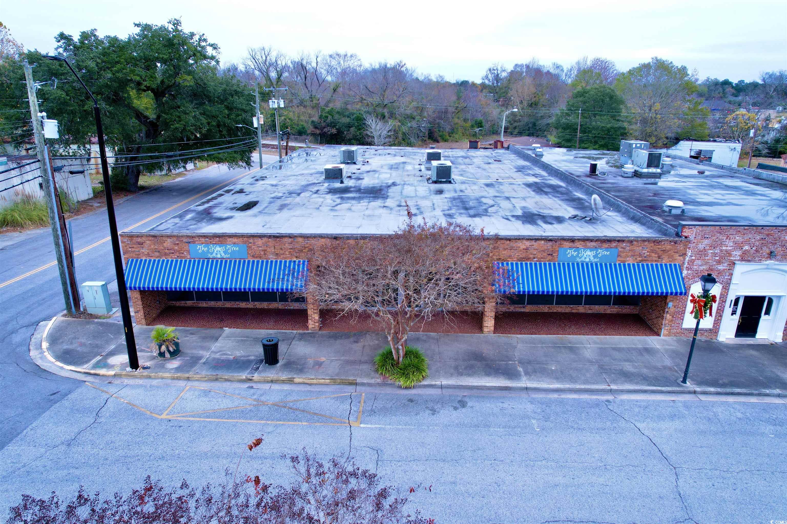 134 Hampton Ave. 