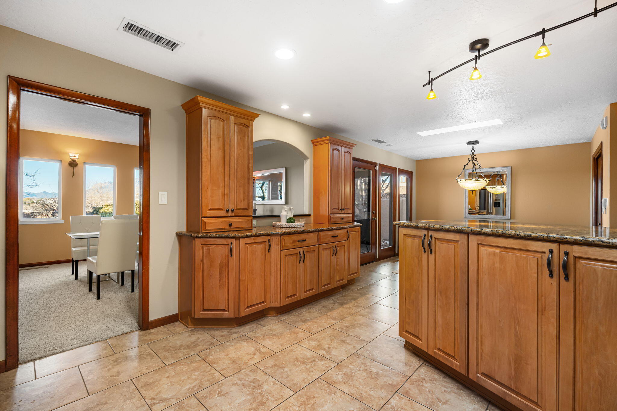 709 STAGECOACH ROAD SE, ALBUQUERQUE, NM 87123  Photo 12