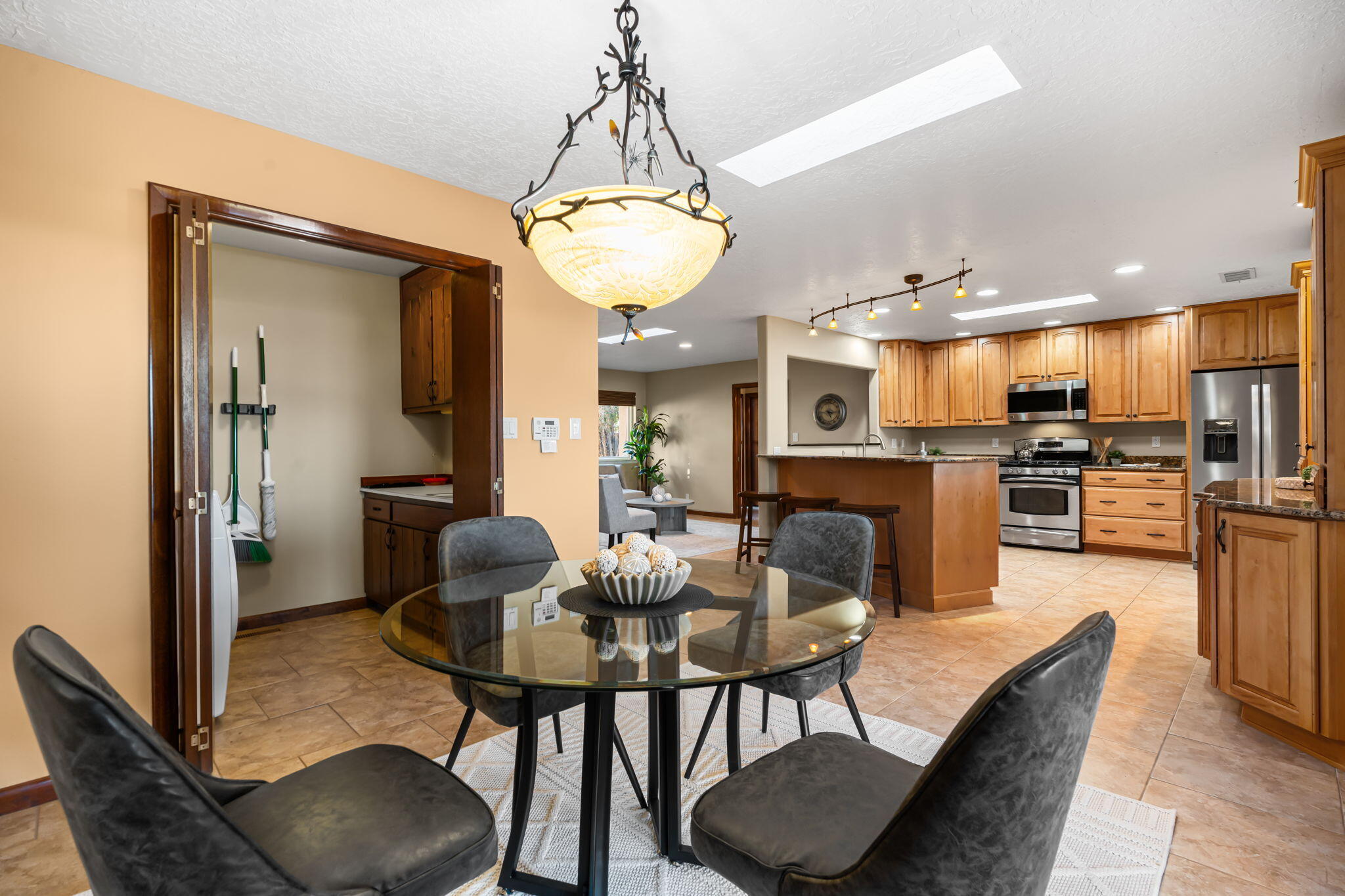 709 STAGECOACH ROAD SE, ALBUQUERQUE, NM 87123  Photo 19