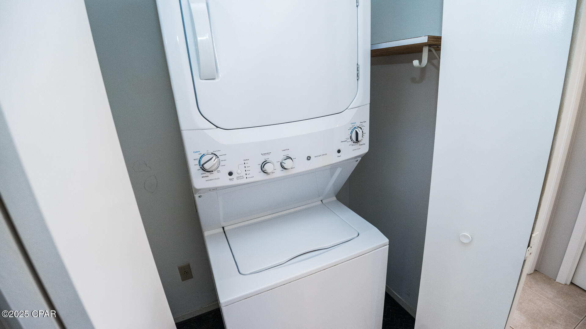 Image 10 For 247 Poinsettia Drive