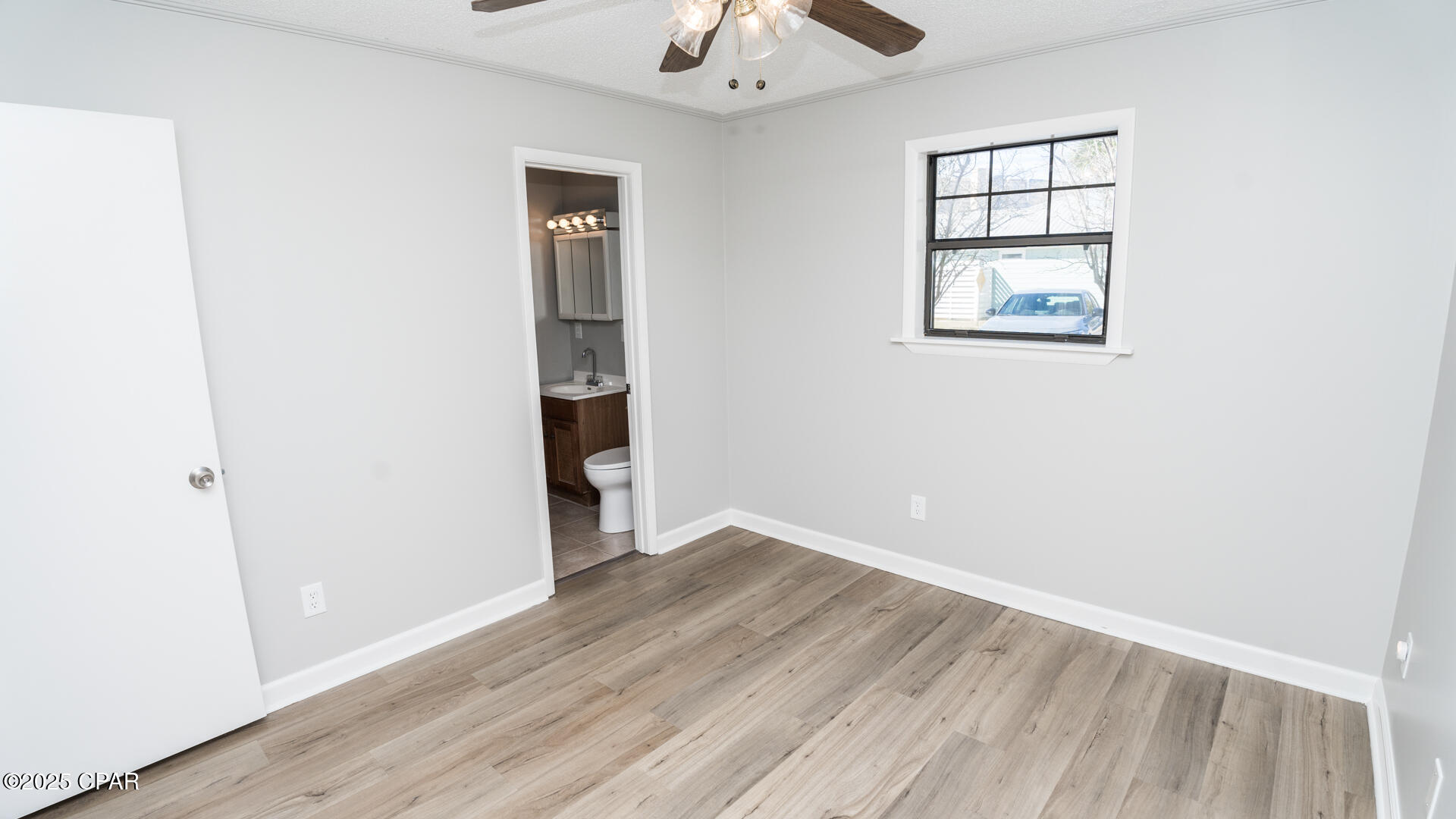 Image 12 For 247 Poinsettia Drive