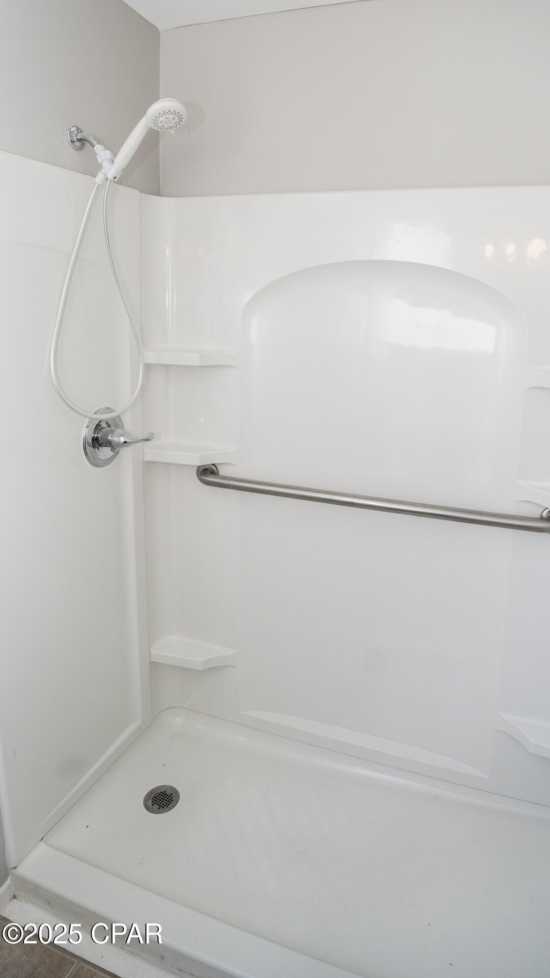 Image 15 For 247 Poinsettia Drive