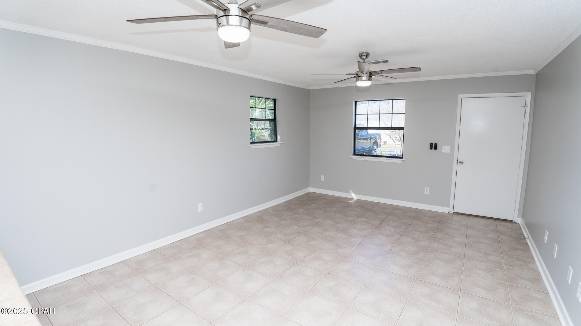 Image 3 For 247 Poinsettia Drive