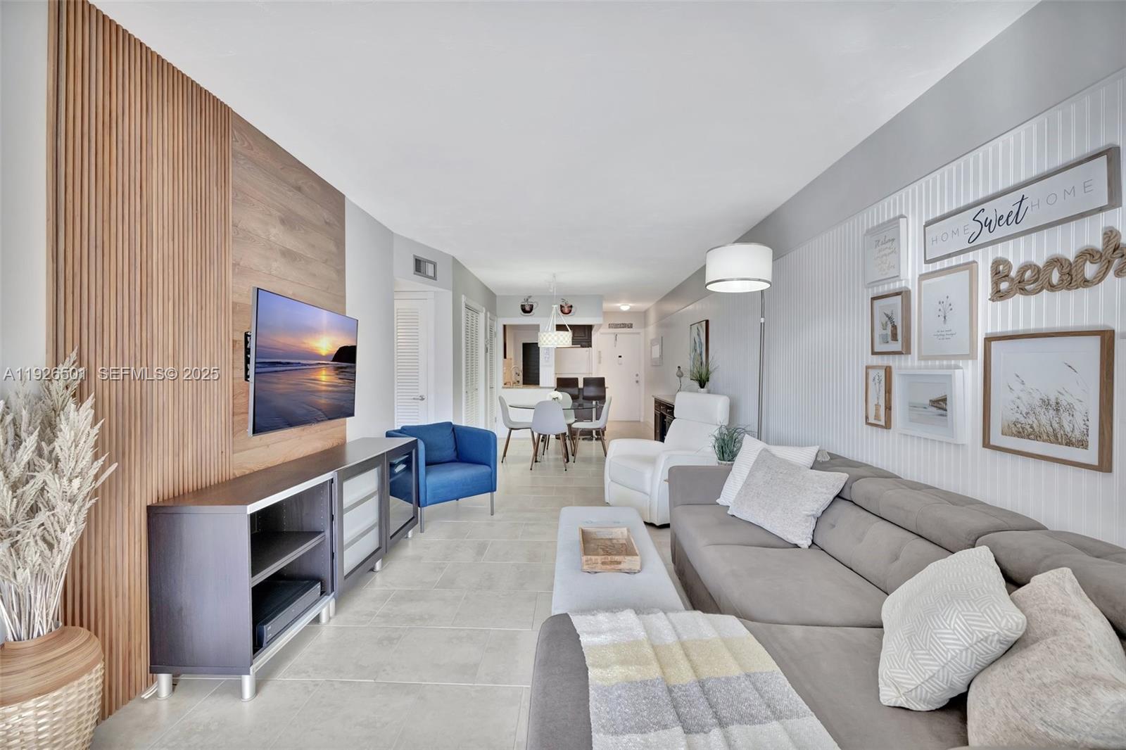 Paradise Harbour Apts Co-