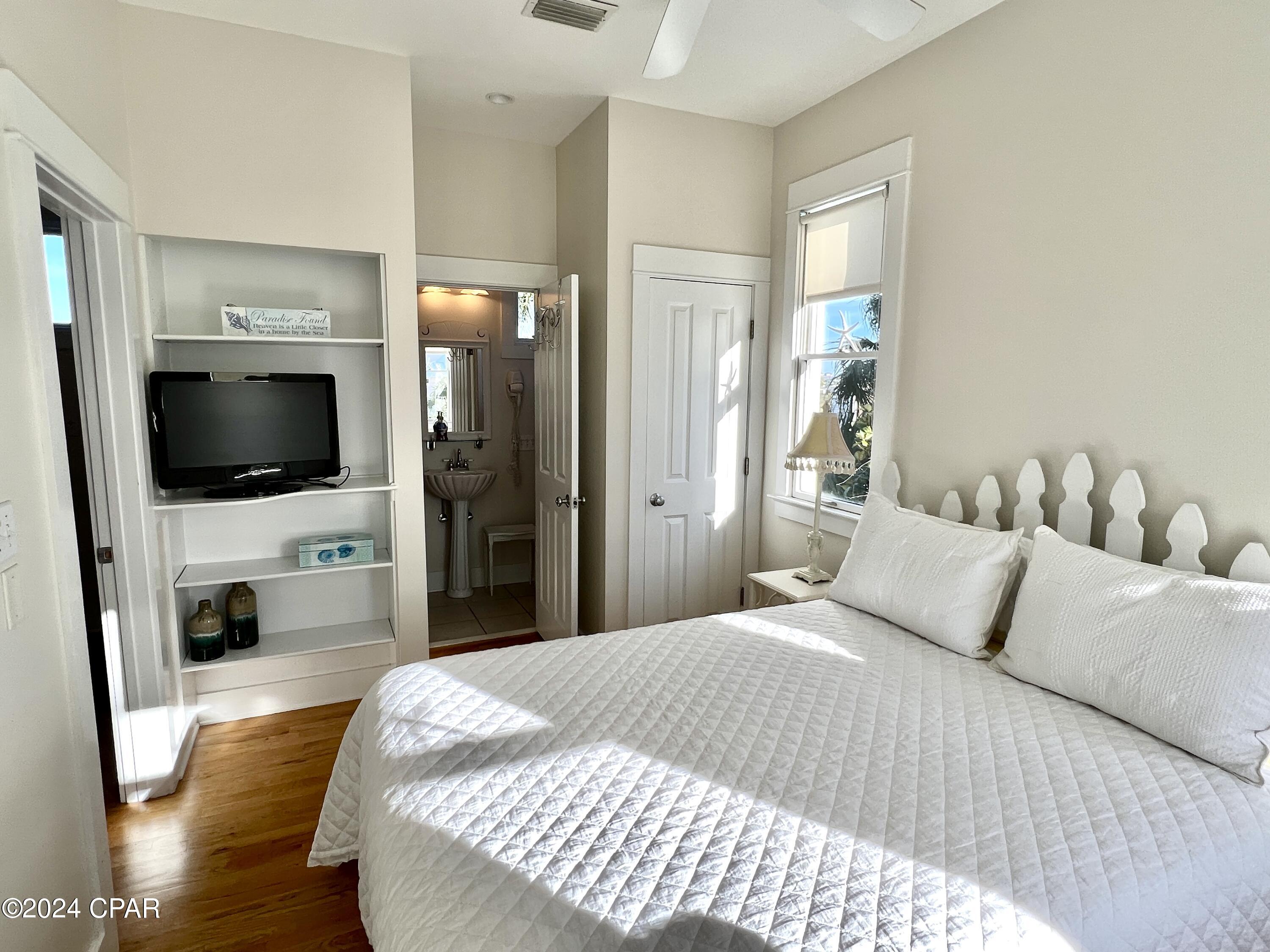 Listing photo id 11 for 505 Beachside