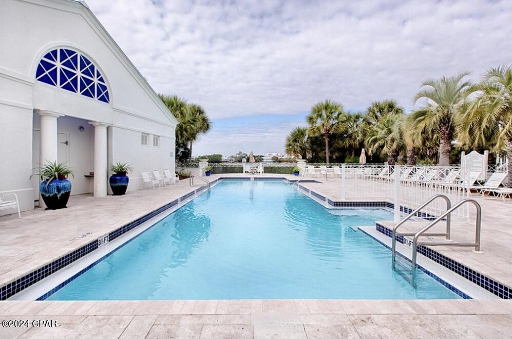 Listing photo id 22 for 505 Beachside