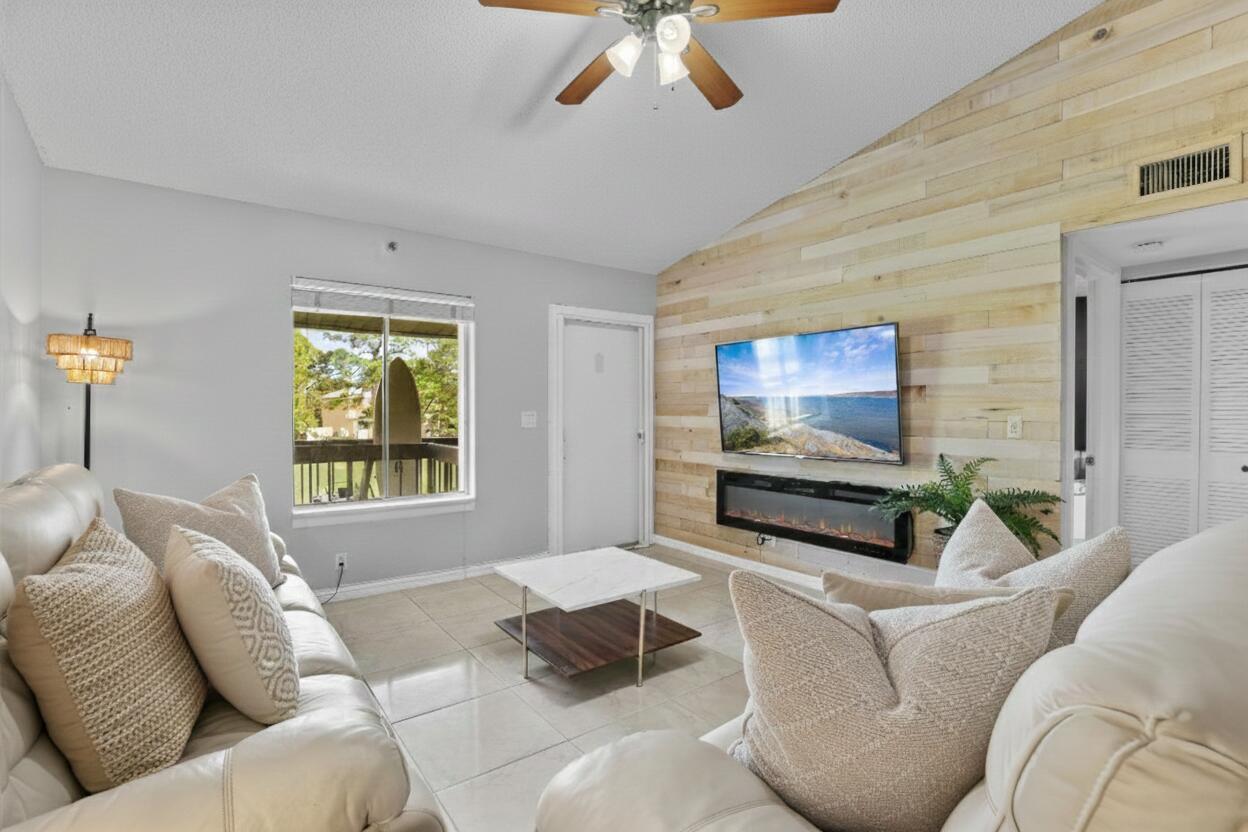 Homes for sale in Jupiter, FL | 6271 Chasewood Dr #G, Jupiter, FL 33458 | MLS# R11146563