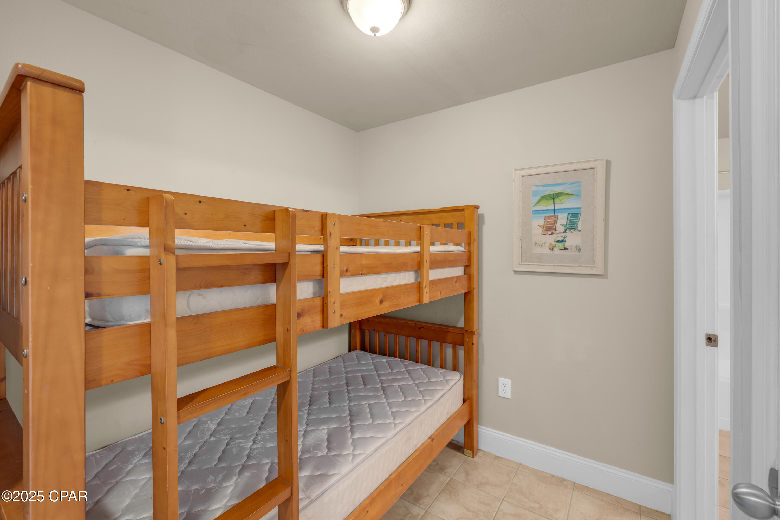 Image 19 For 9902 Thomas Drive 935